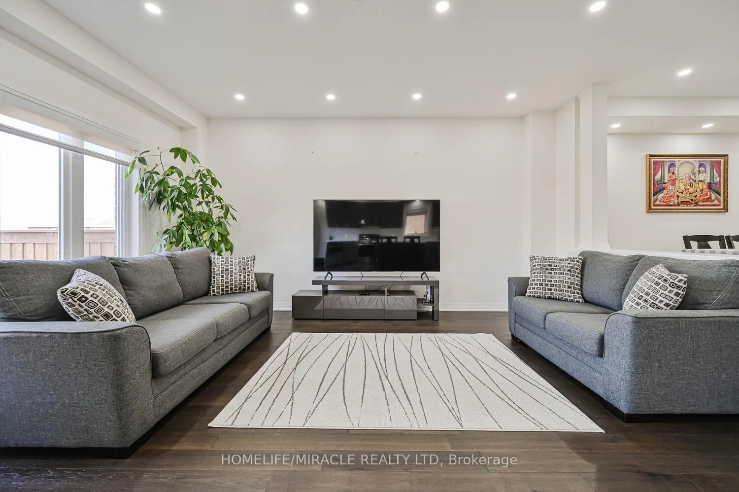 Photo 10 of 160 Cittadella Boulevard, Hamilton, Rural Glanbrook — HOMEH