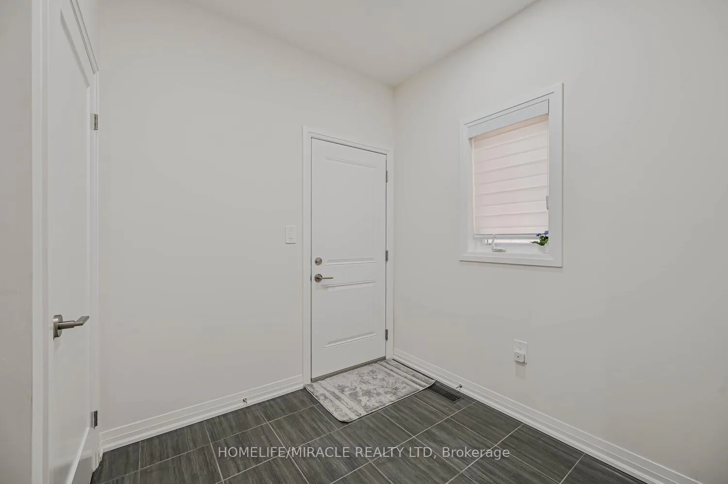 Photo 21 of 160 Cittadella Boulevard, Hamilton, Rural Glanbrook — HOMEH