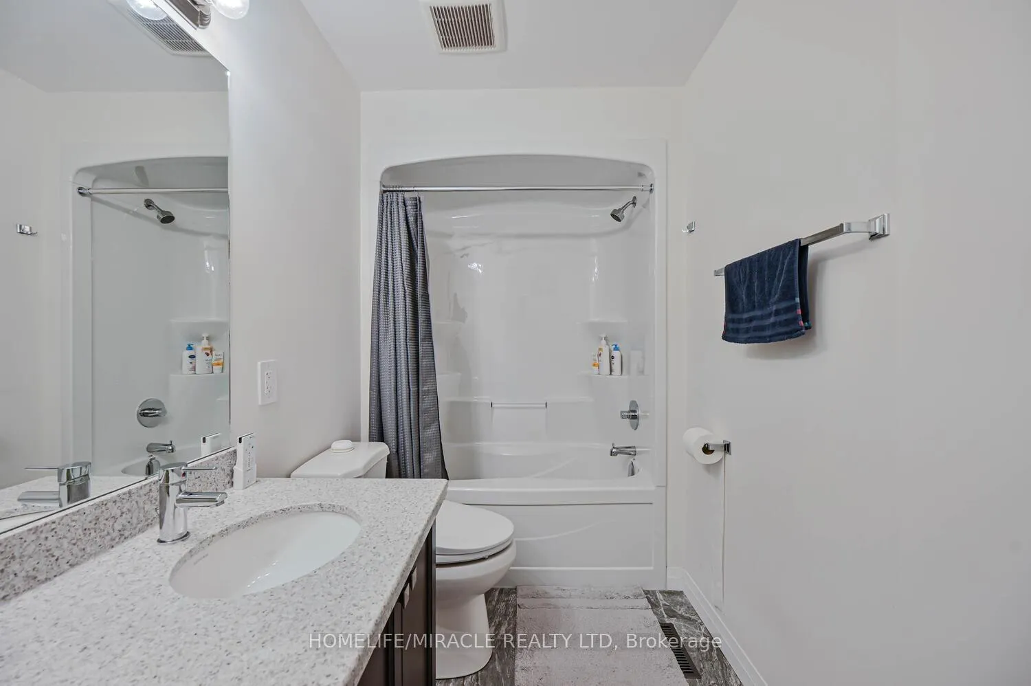 Photo 36 of 160 Cittadella Boulevard, Hamilton, Rural Glanbrook — HOMEH
