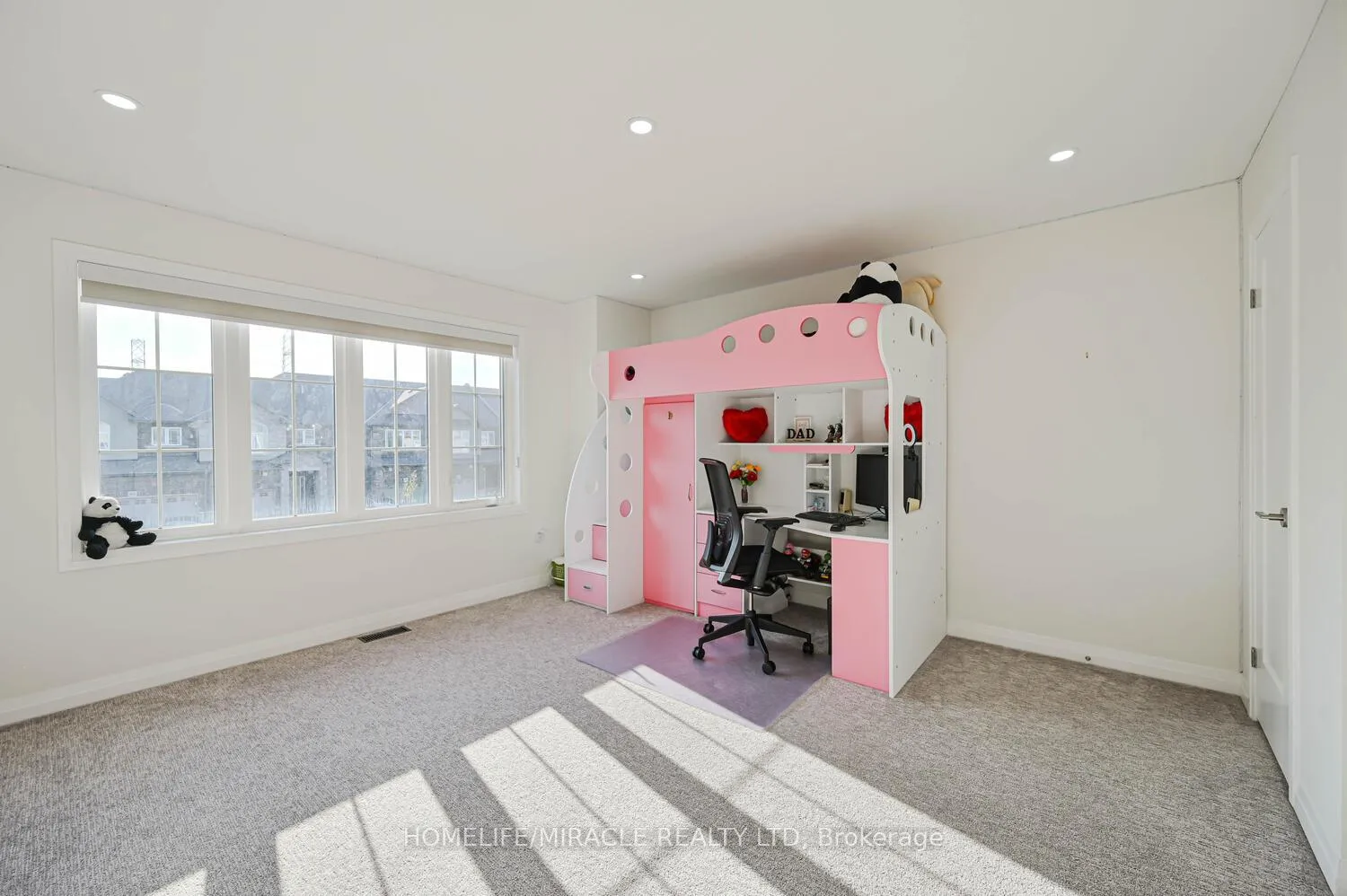 Photo 42 of 160 Cittadella Boulevard, Hamilton, Rural Glanbrook — HOMEH