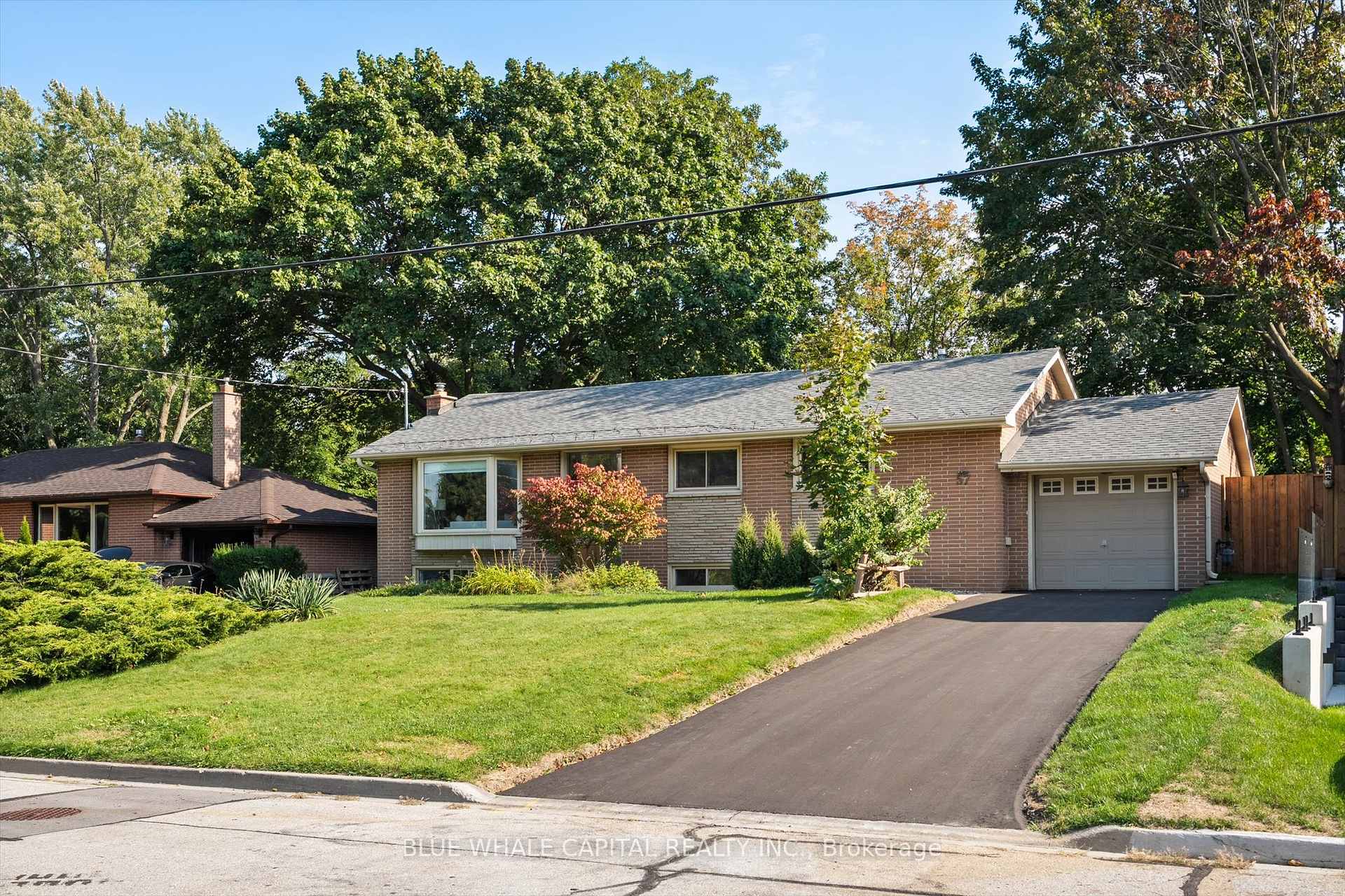 Photo 1 of 57 Royal Road, Aurora, Aurora Village — HOMEH