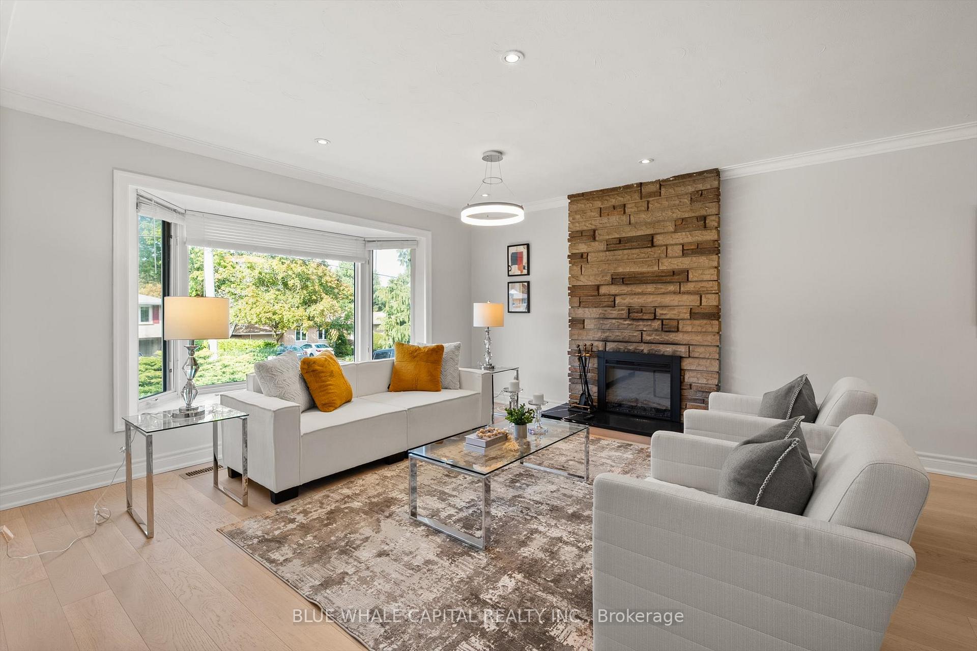 Photo 3 of 57 Royal Road, Aurora, Aurora Village — HOMEH