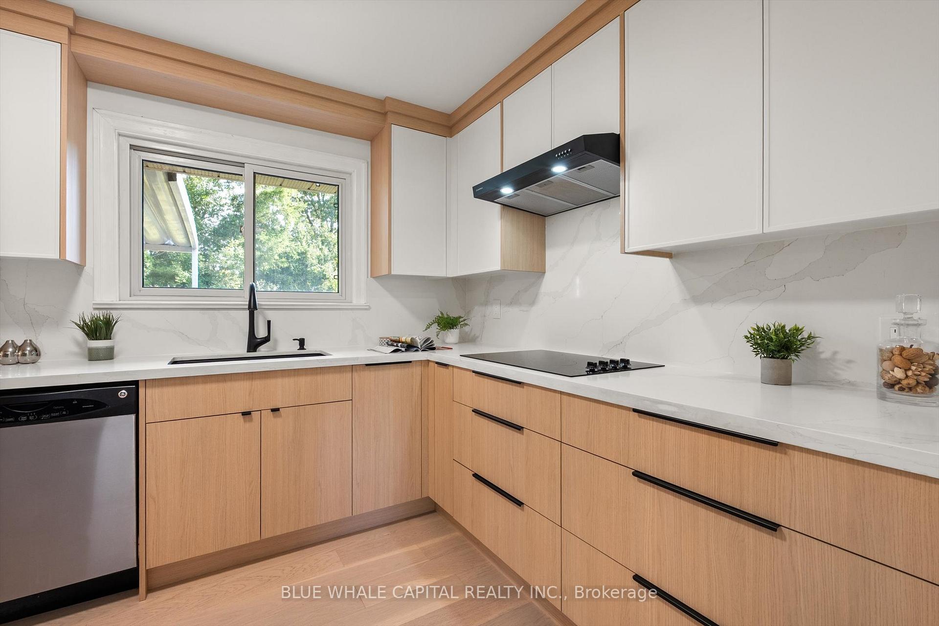 Photo 9 of 57 Royal Road, Aurora, Aurora Village — HOMEH