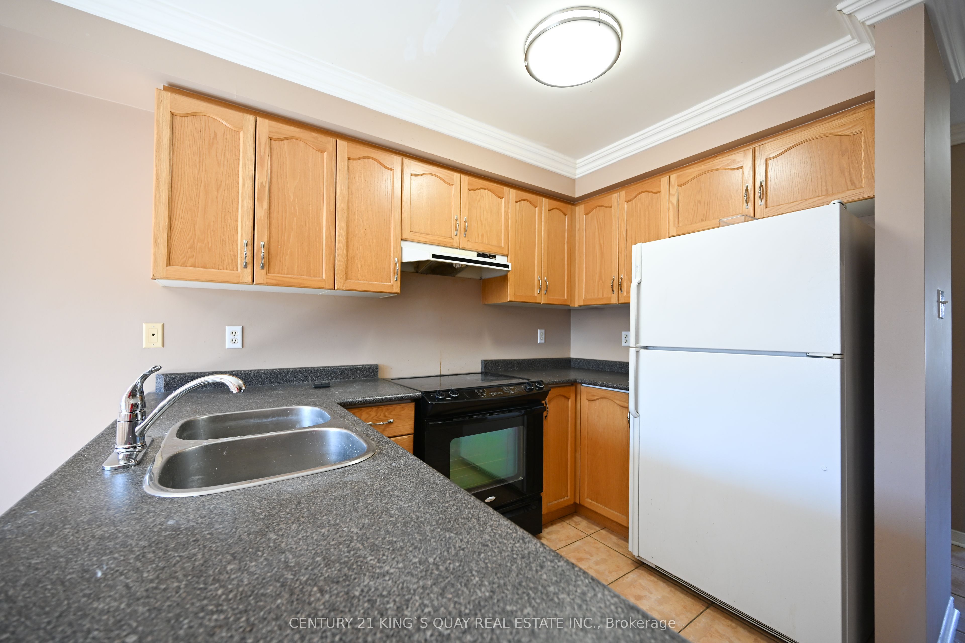 Photo 4 of 118 Mugford Road, Aurora, Bayview Wellington — HOMEH