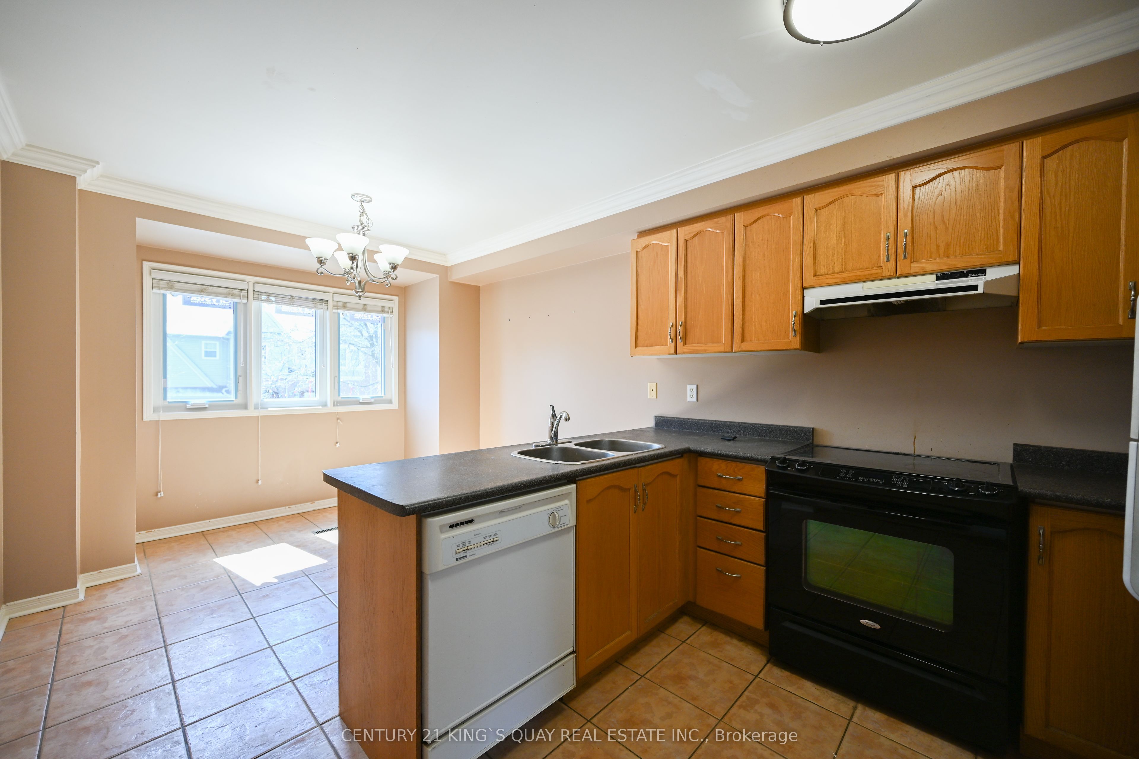 Photo 3 of 118 Mugford Road, Aurora, Bayview Wellington — HOMEH