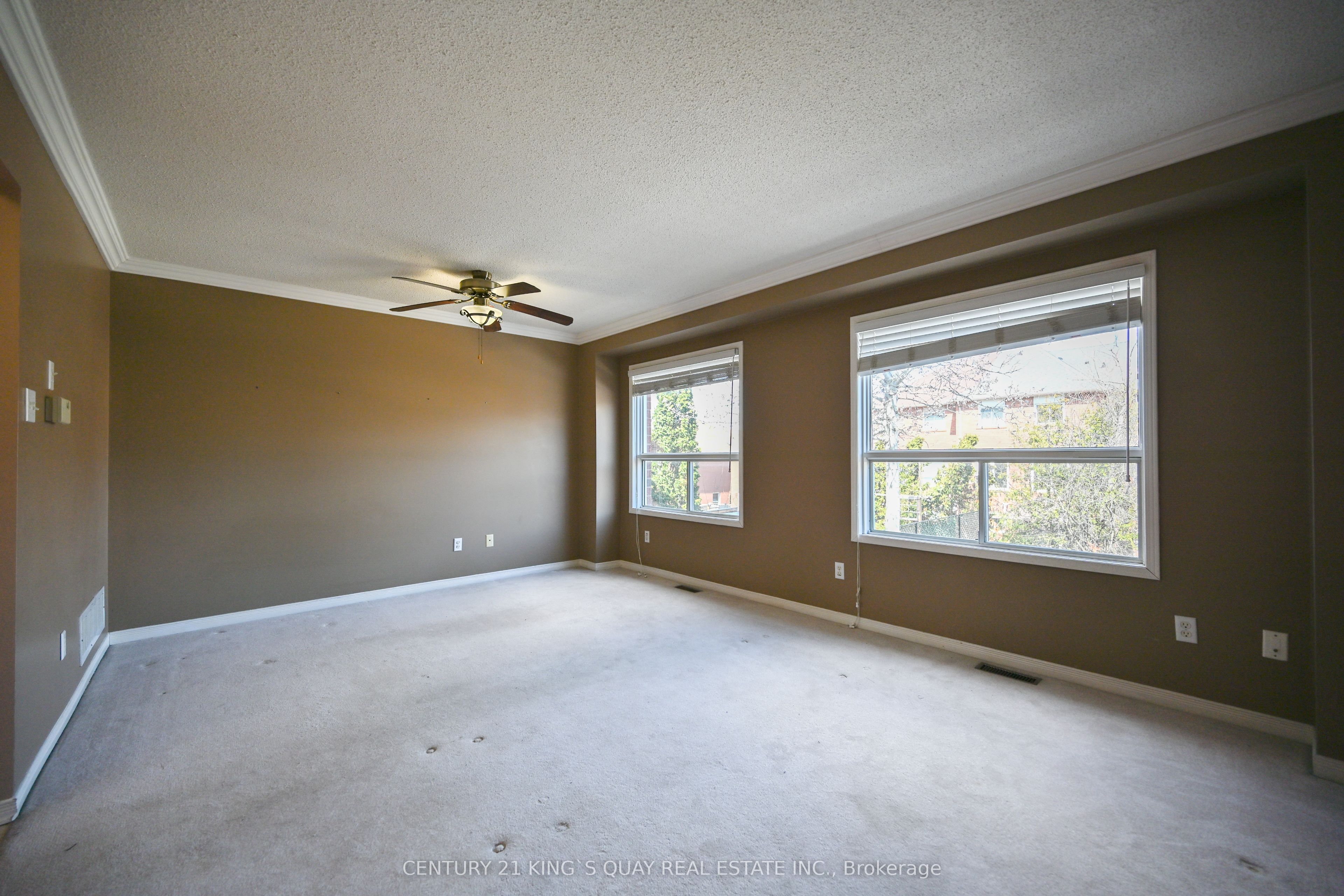 Photo 2 of 118 Mugford Road, Aurora, Bayview Wellington — HOMEH