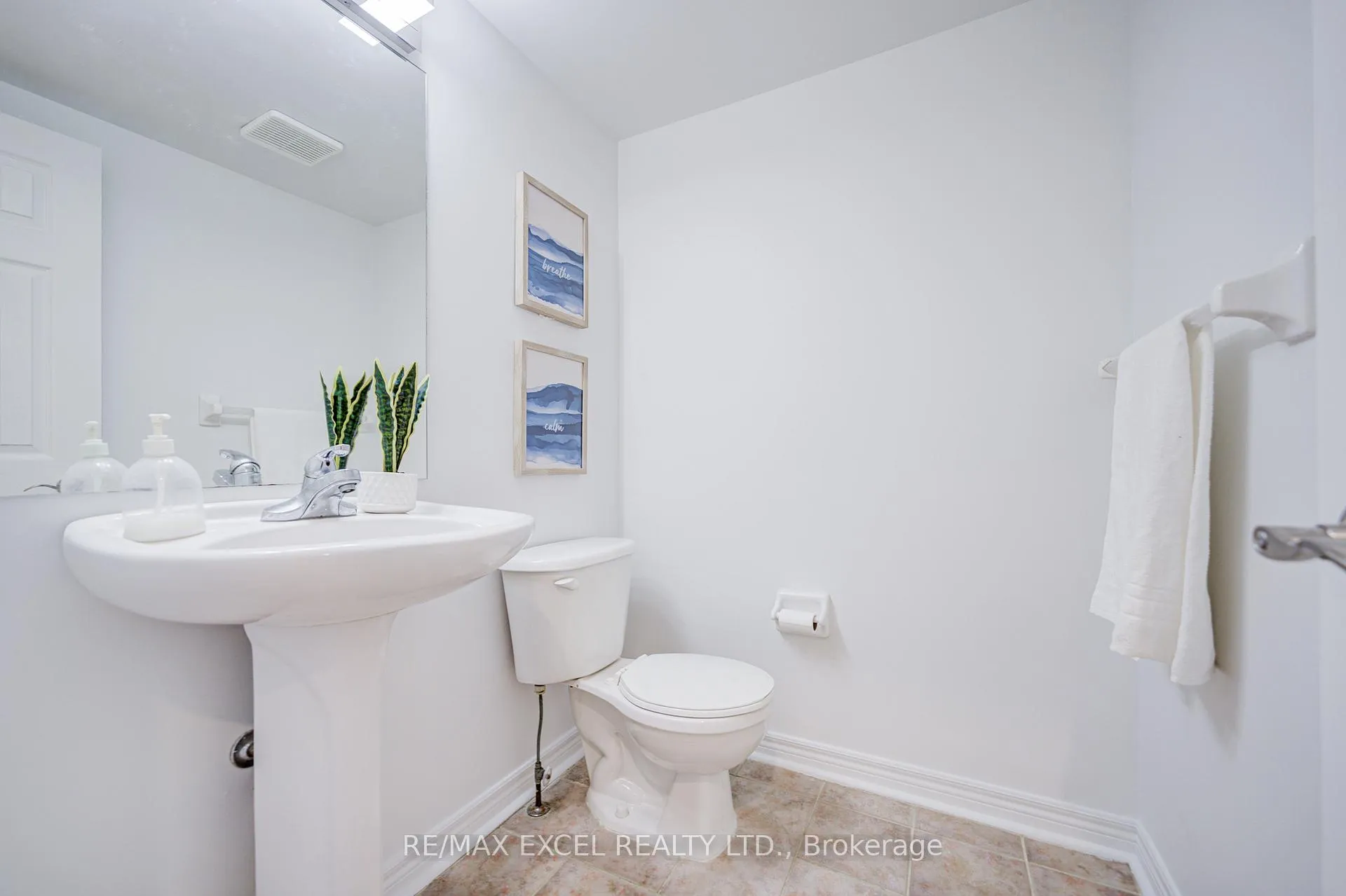 Photo 12 of 13 Sharon Lee Drive, Markham, Berczy — HOMEH