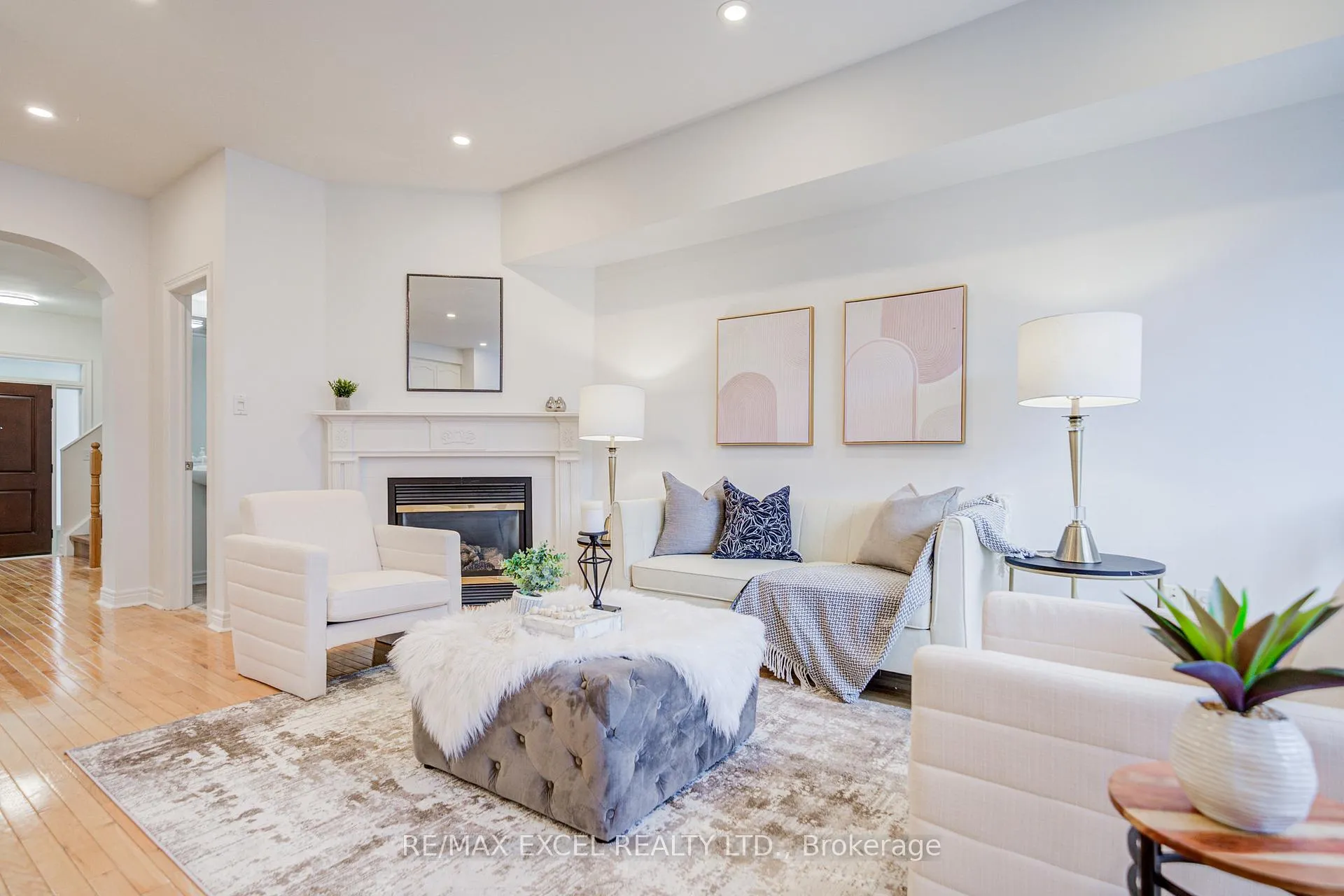 Photo 15 of 13 Sharon Lee Drive, Markham, Berczy — HOMEH