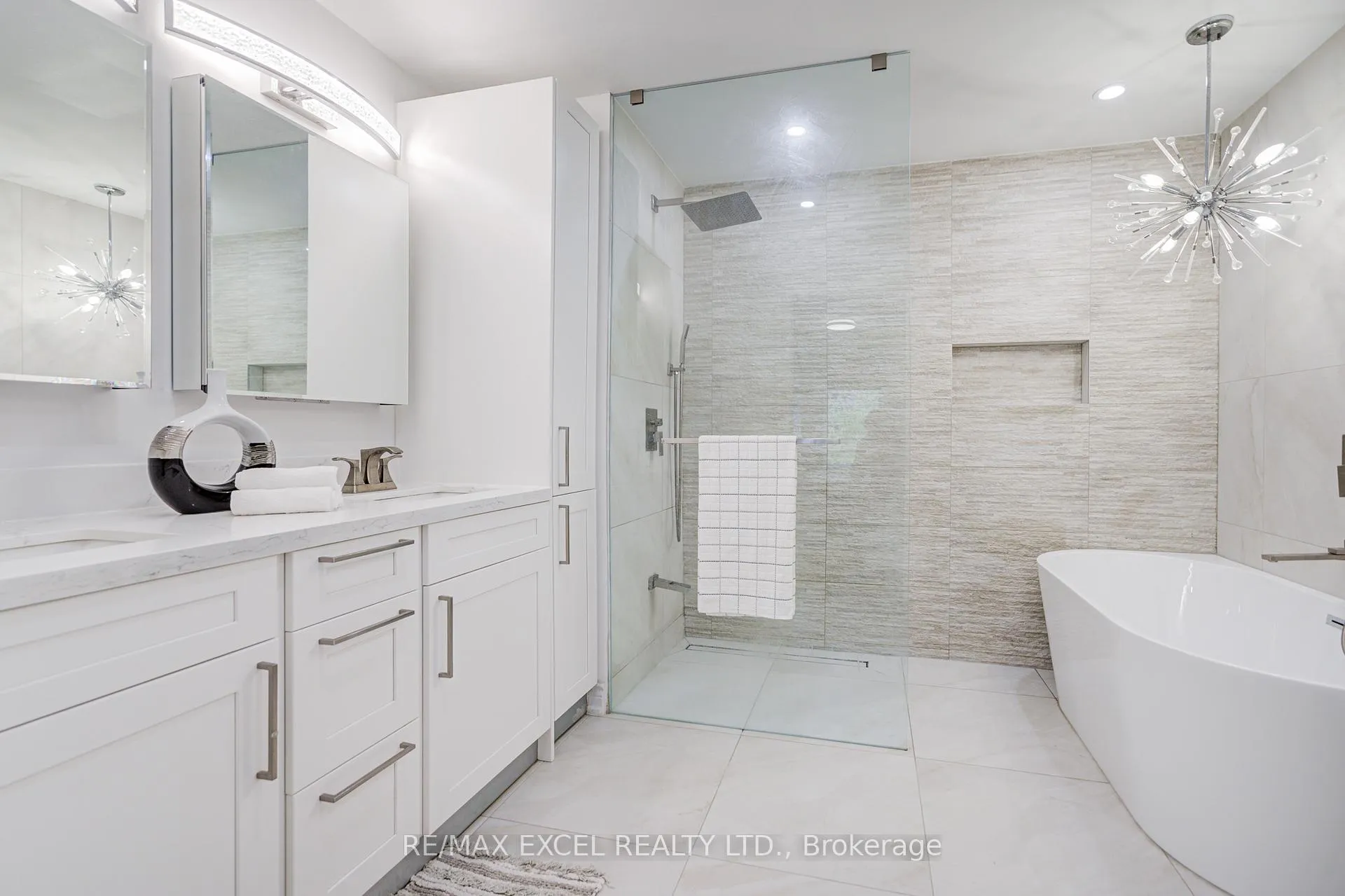 Photo 30 of 13 Sharon Lee Drive, Markham, Berczy — HOMEH