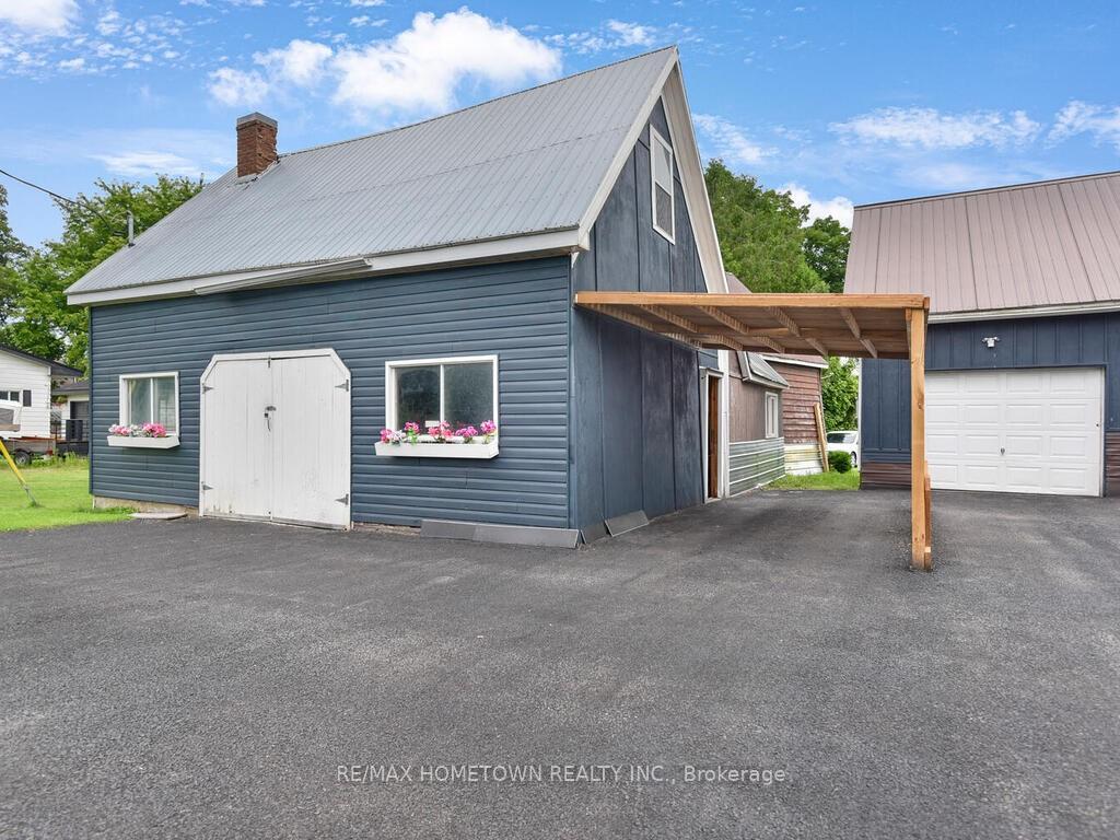Photo 2 of 4775 Algonquin Road, Augusta, Augusta Twp — HOMEH