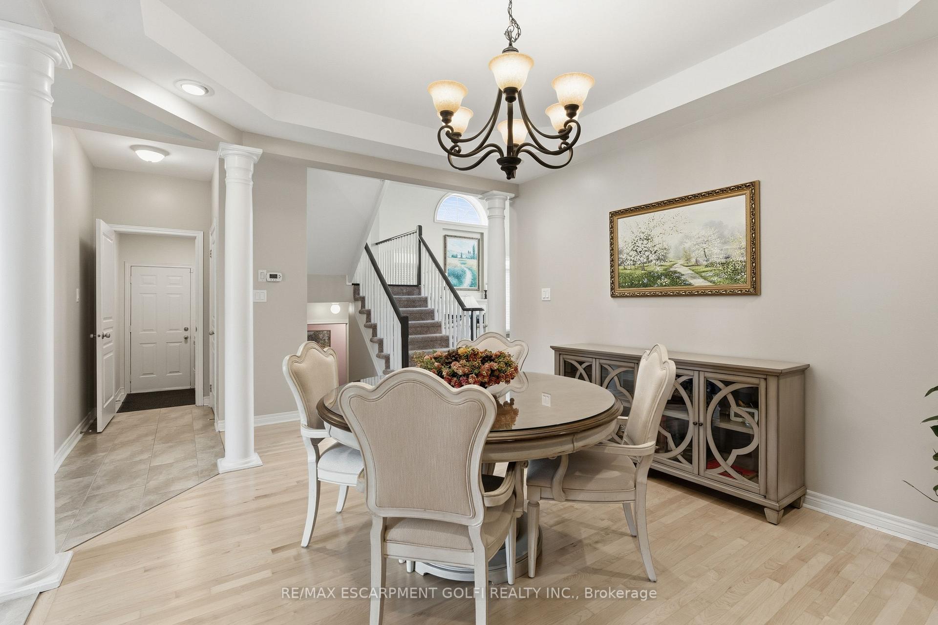 Photo 4 of 57 Yorkshire Drive, Hamilton, Meadowlands — HOMEH