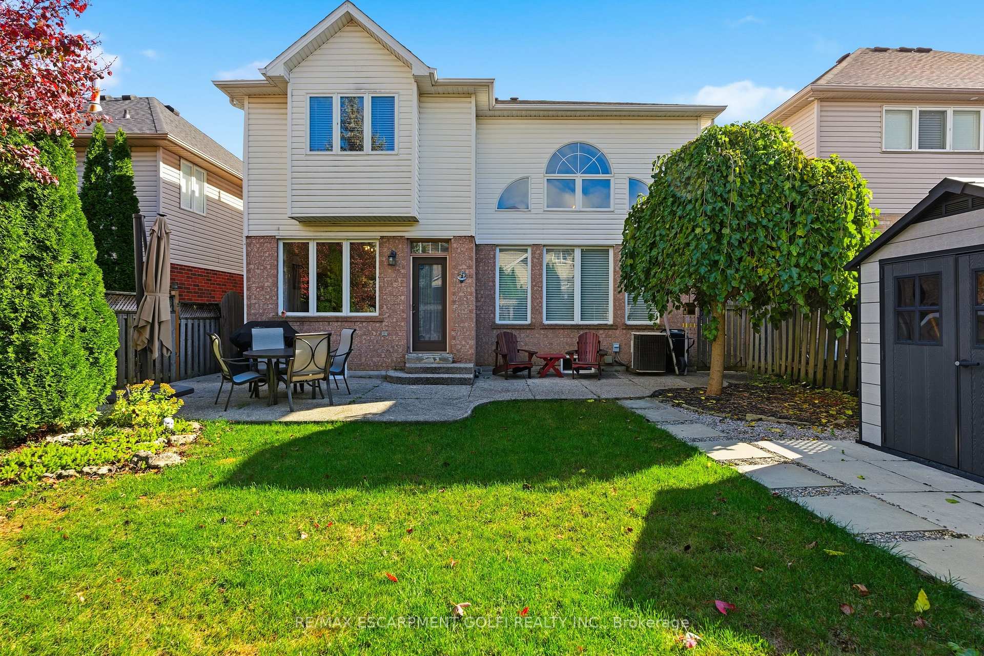 Photo 32 of 57 Yorkshire Drive, Hamilton, Meadowlands — HOMEH