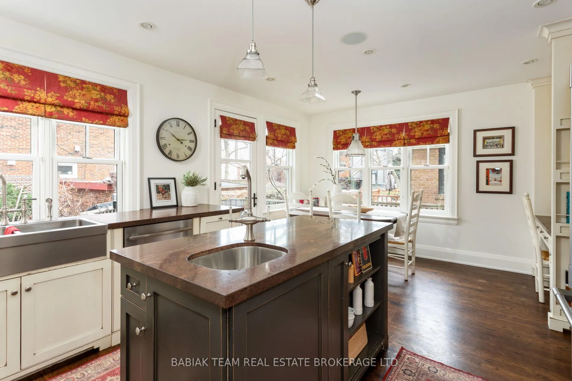 Photo 16 of 355 Windermere Avenue, Toronto, High Park-Swansea — HOMEH