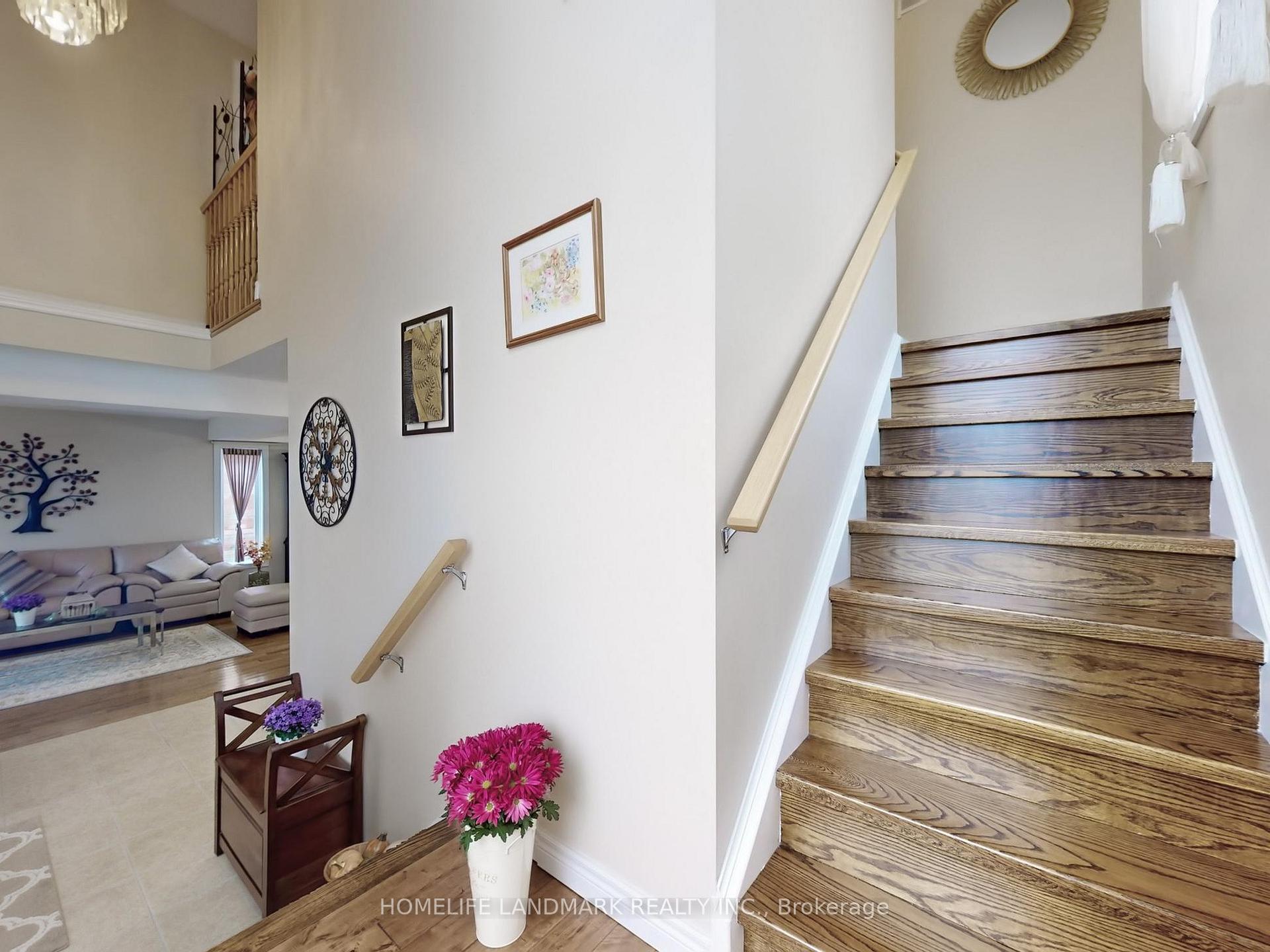 Photo 18 of 79 Clairfields Drive E, Guelph, Pineridge/Westminster Woods — HOMEH
