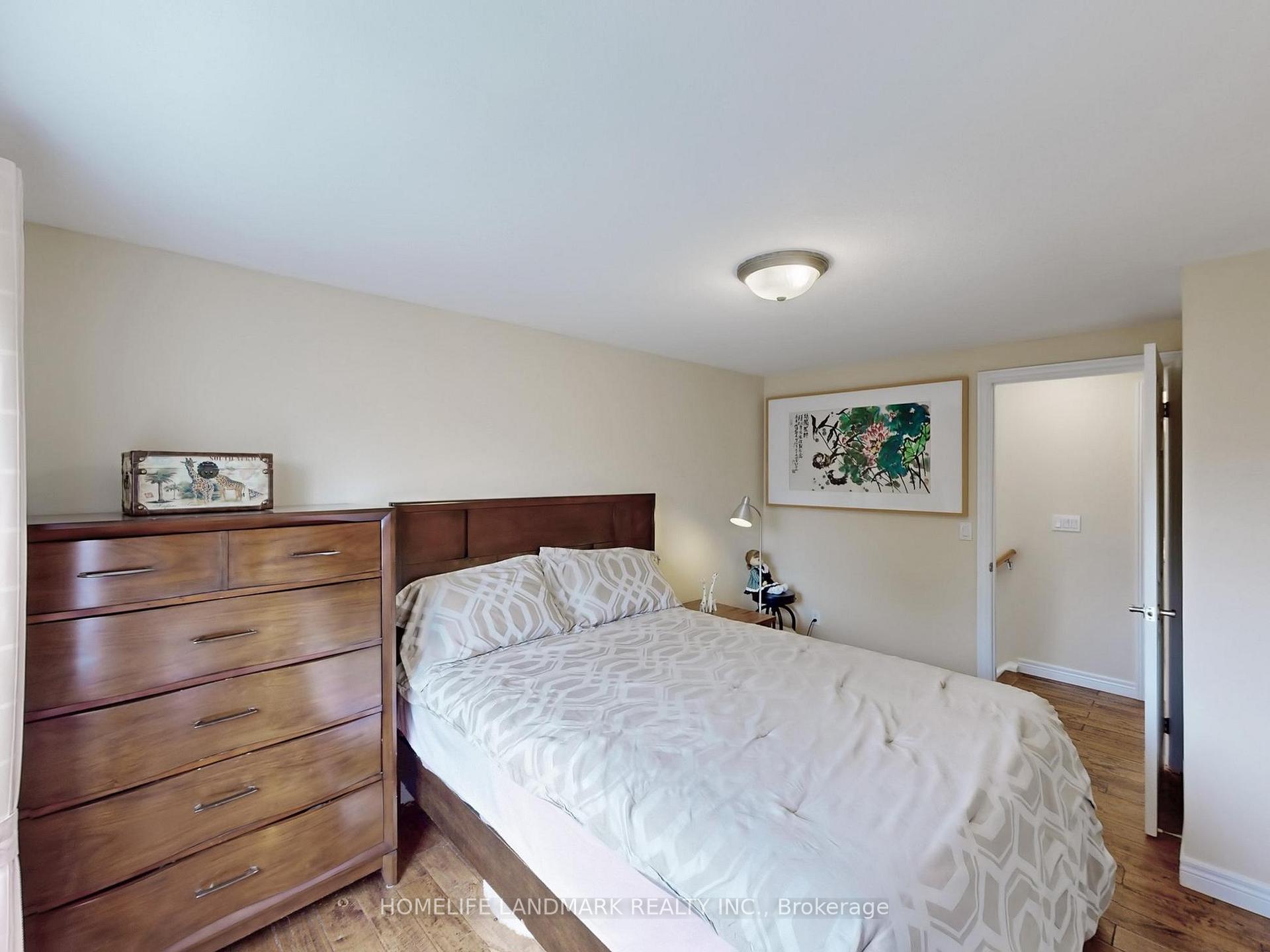 Photo 23 of 79 Clairfields Drive E, Guelph, Pineridge/Westminster Woods — HOMEH