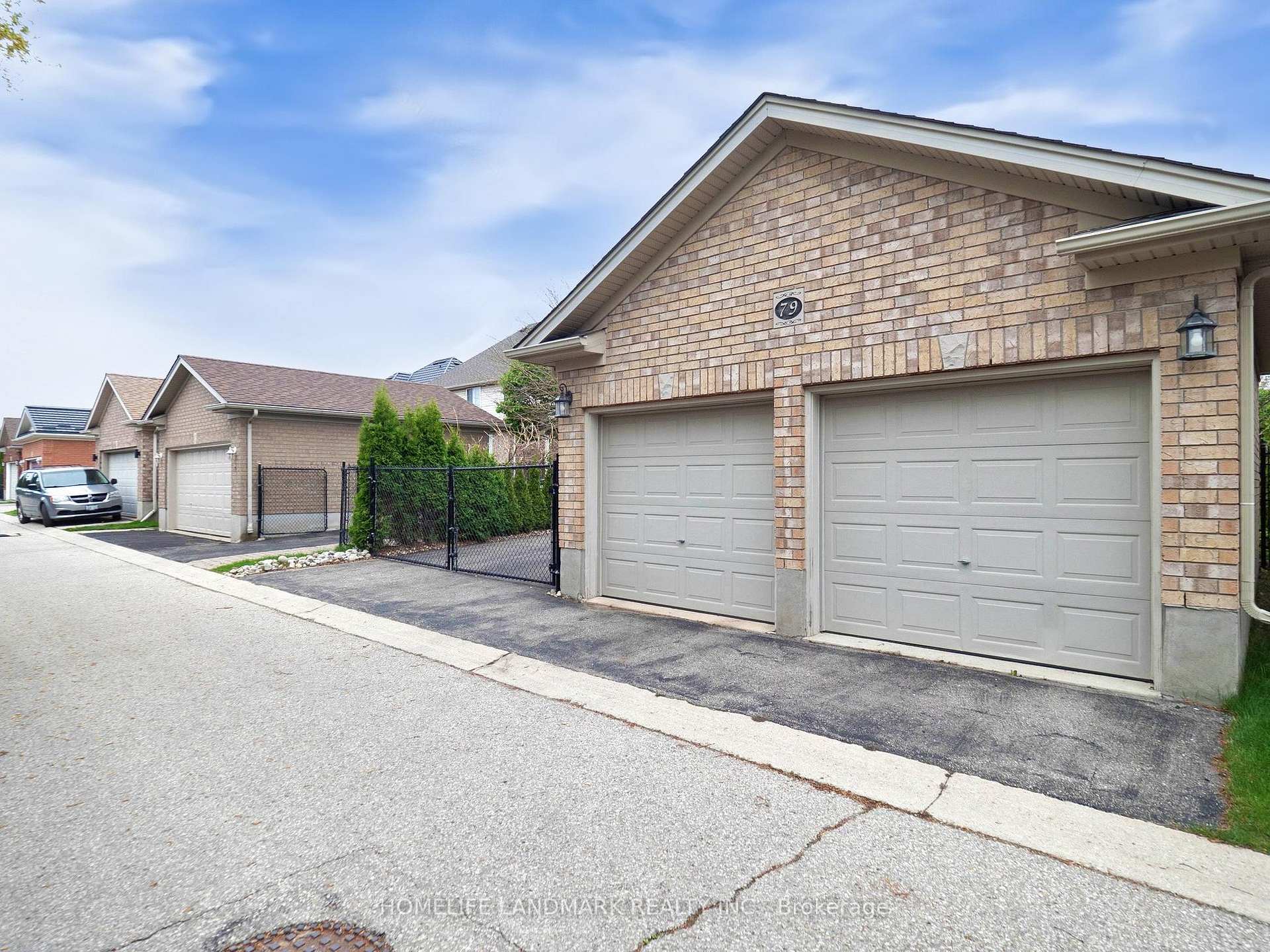Photo 35 of 79 Clairfields Drive E, Guelph, Pineridge/Westminster Woods — HOMEH