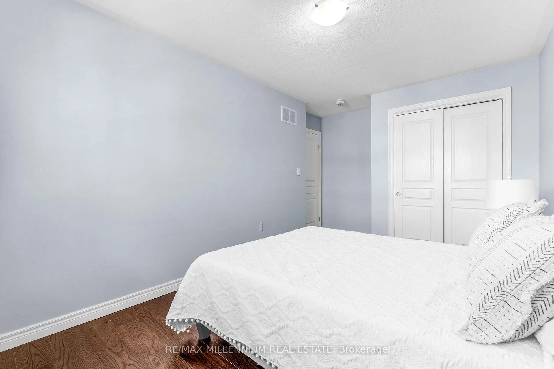 Photo 22 of 235 Bellagio Avenue, Hamilton, Stoney Creek Mountain — HOMEH