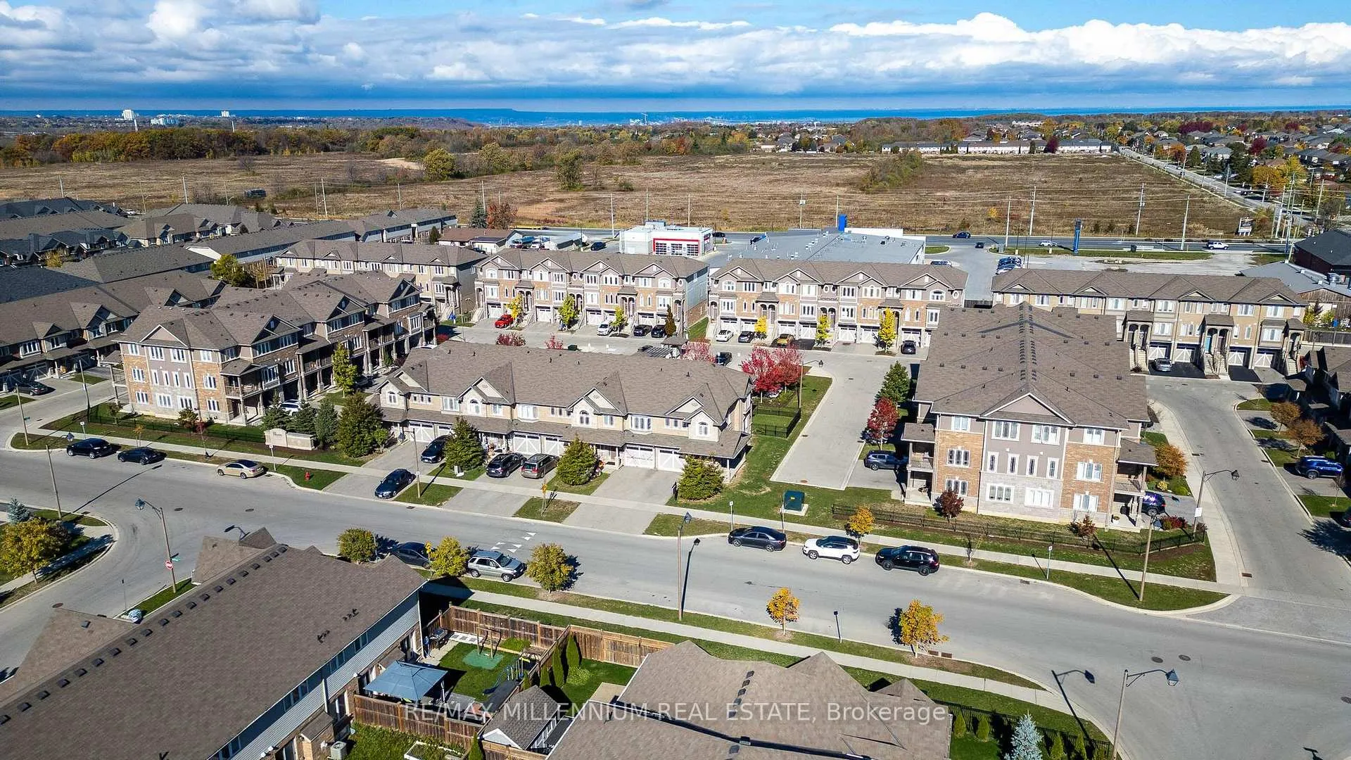 Photo 32 of 235 Bellagio Avenue, Hamilton, Stoney Creek Mountain — HOMEH