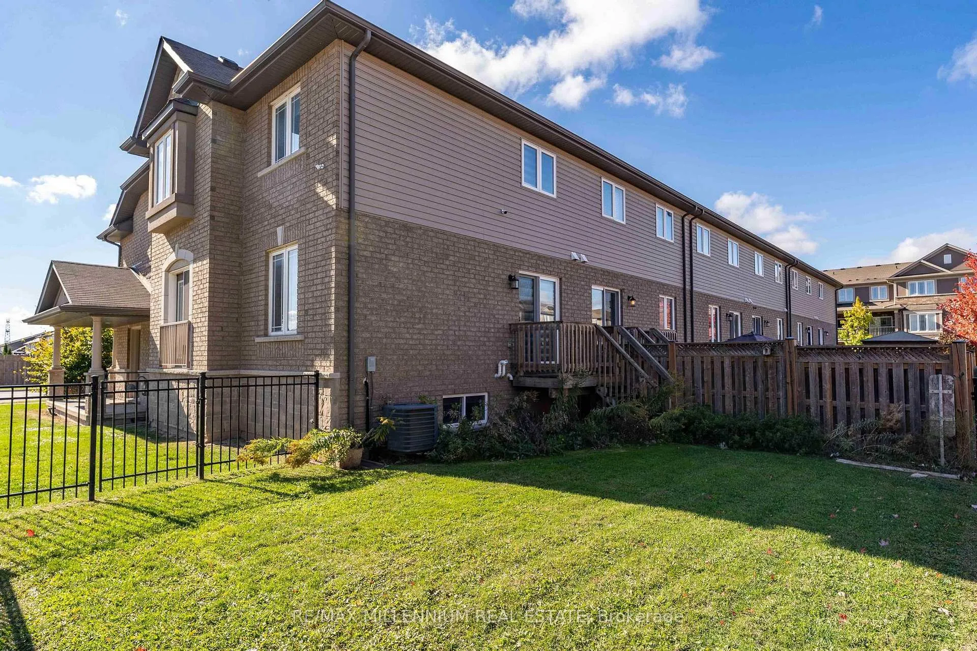 Photo 36 of 235 Bellagio Avenue, Hamilton, Stoney Creek Mountain — HOMEH