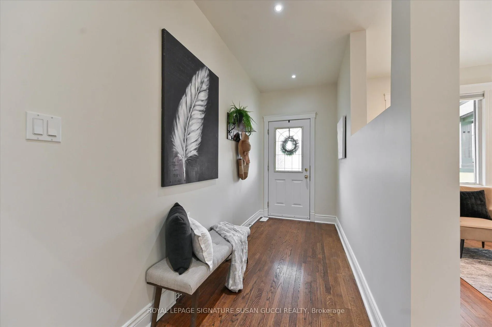 Photo 3 of 104 Dewhurst Boulevard, Toronto, Danforth — HOMEH