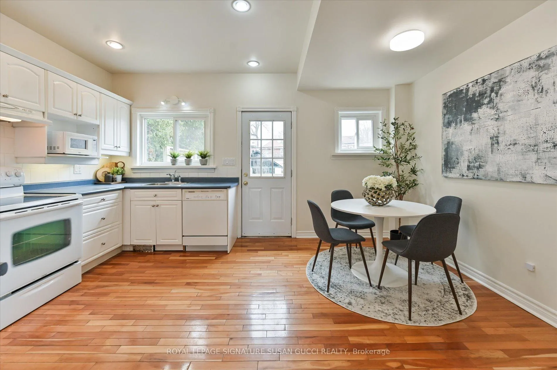 Photo 12 of 104 Dewhurst Boulevard, Toronto, Danforth — HOMEH
