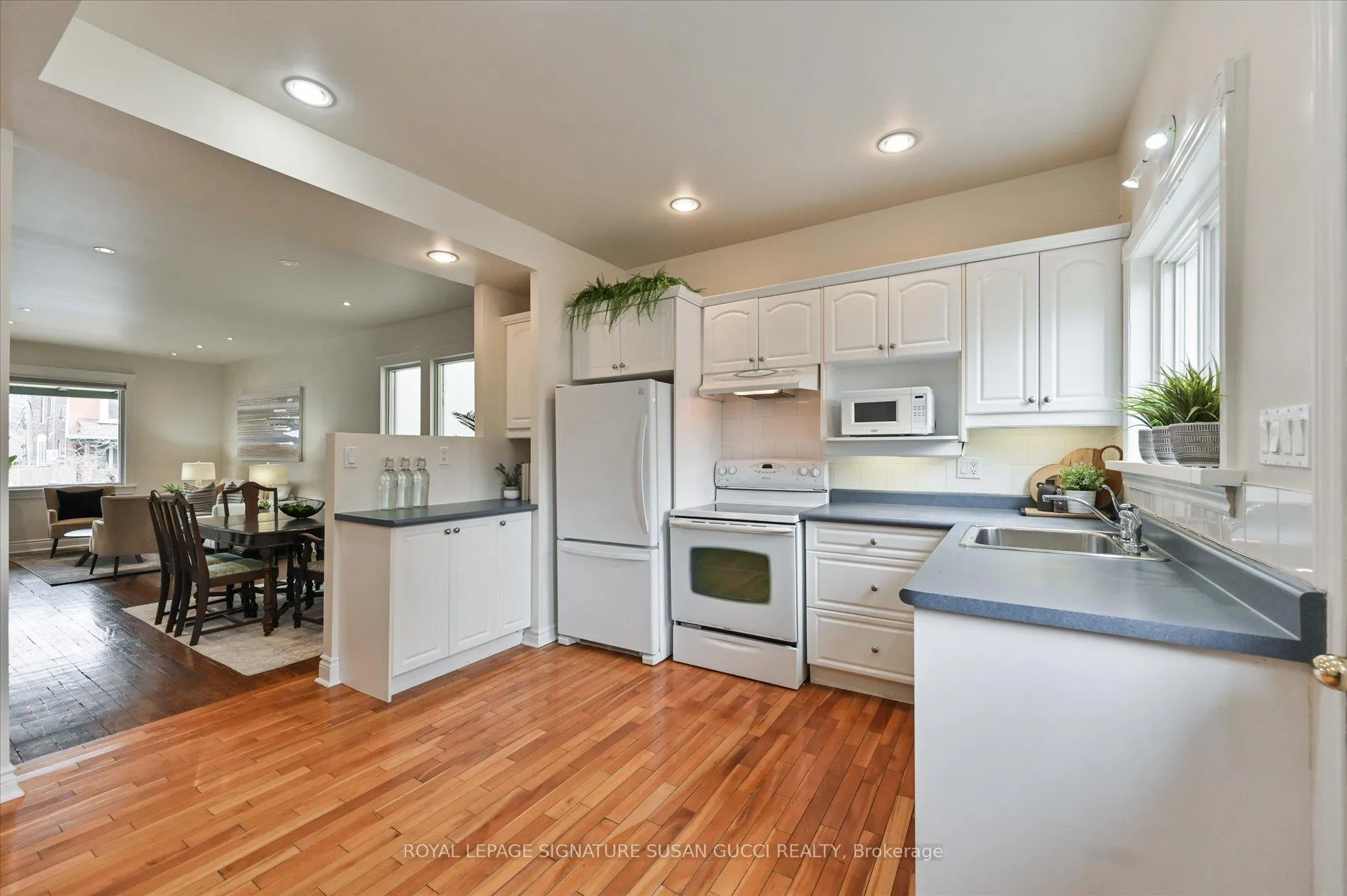 Photo 15 of 104 Dewhurst Boulevard, Toronto, Danforth — HOMEH