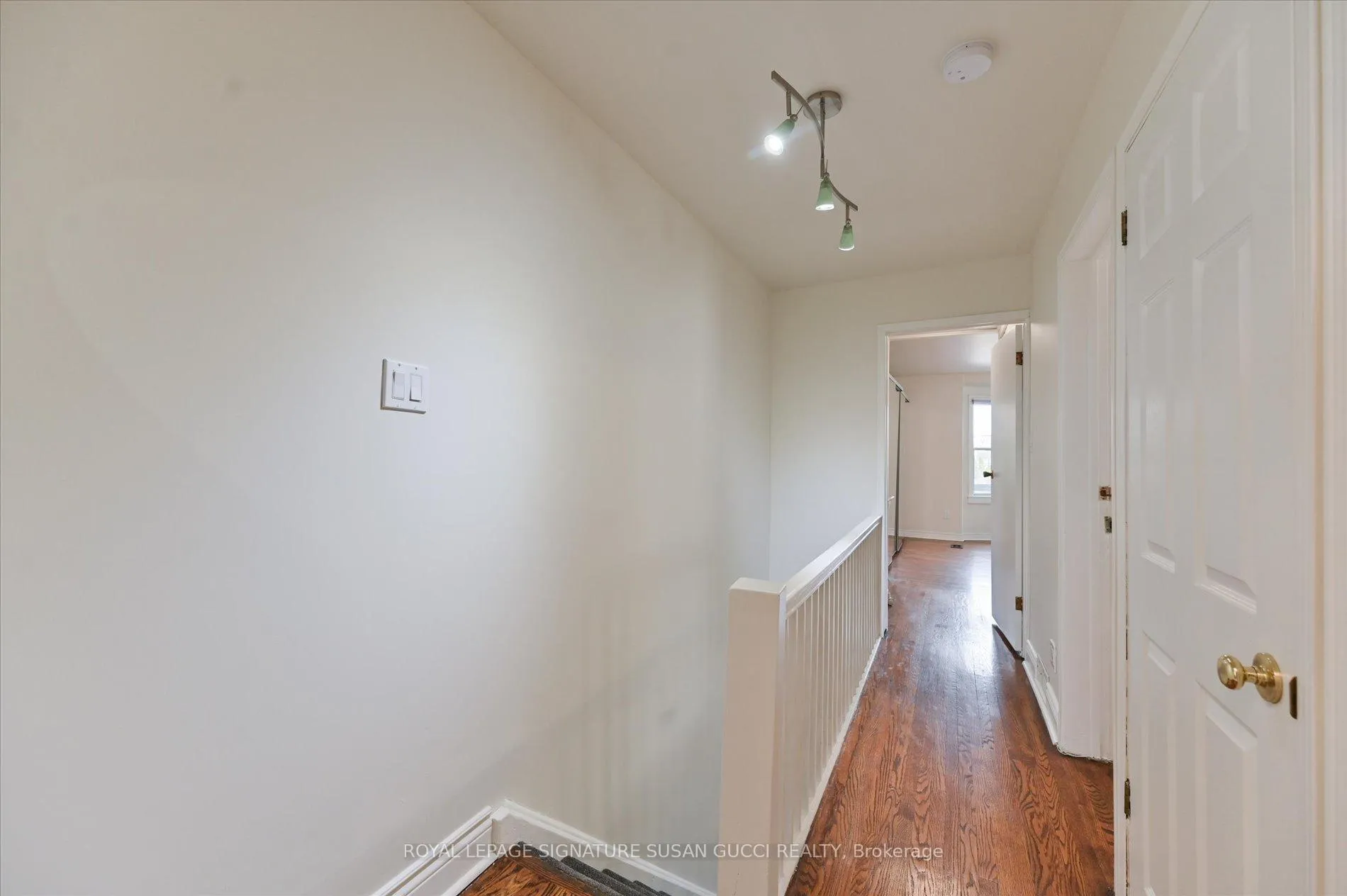 Photo 18 of 104 Dewhurst Boulevard, Toronto, Danforth — HOMEH
