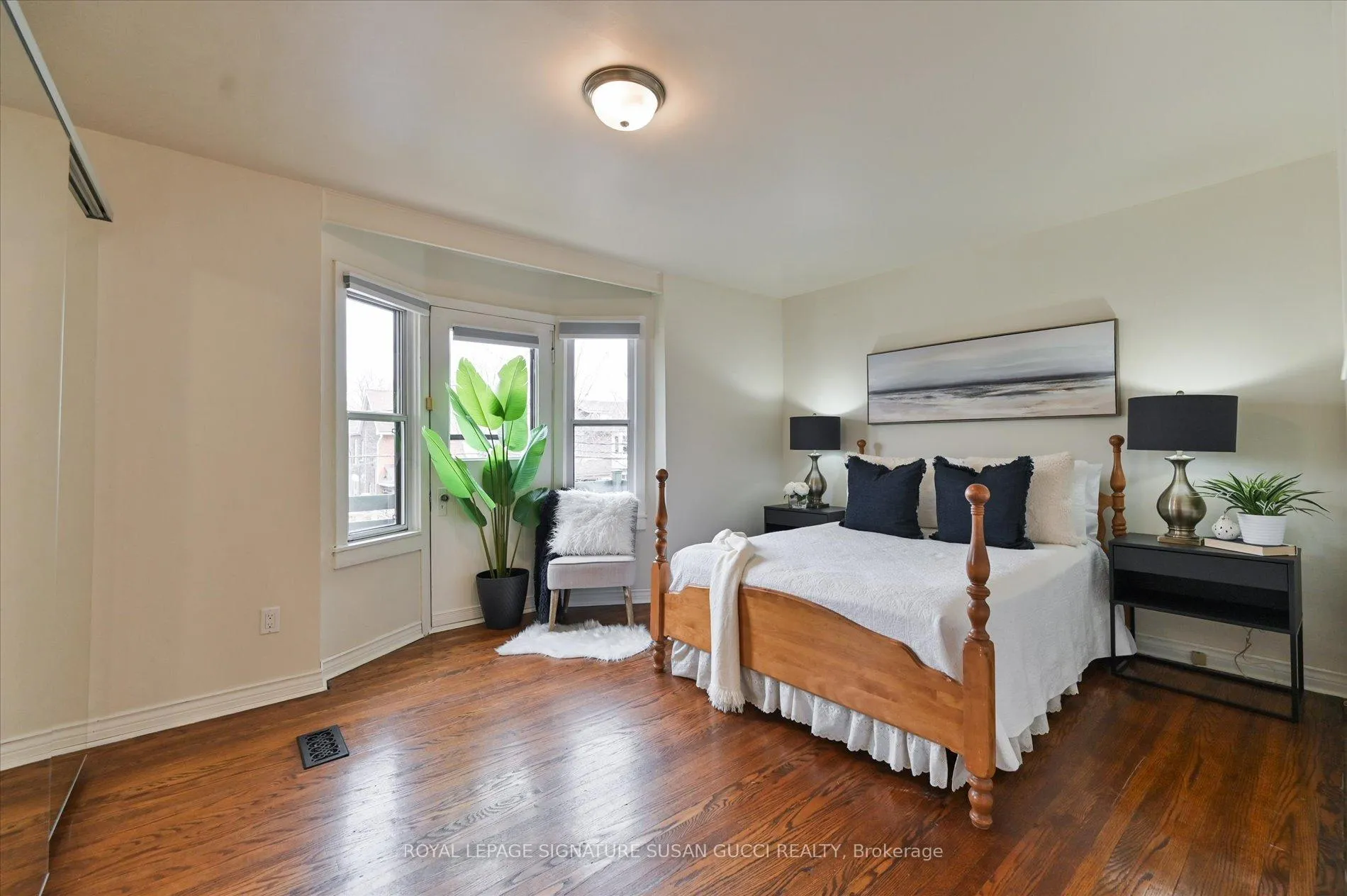 Photo 20 of 104 Dewhurst Boulevard, Toronto, Danforth — HOMEH