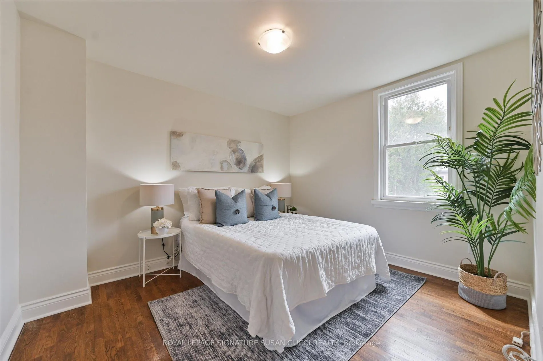 Photo 25 of 104 Dewhurst Boulevard, Toronto, Danforth — HOMEH