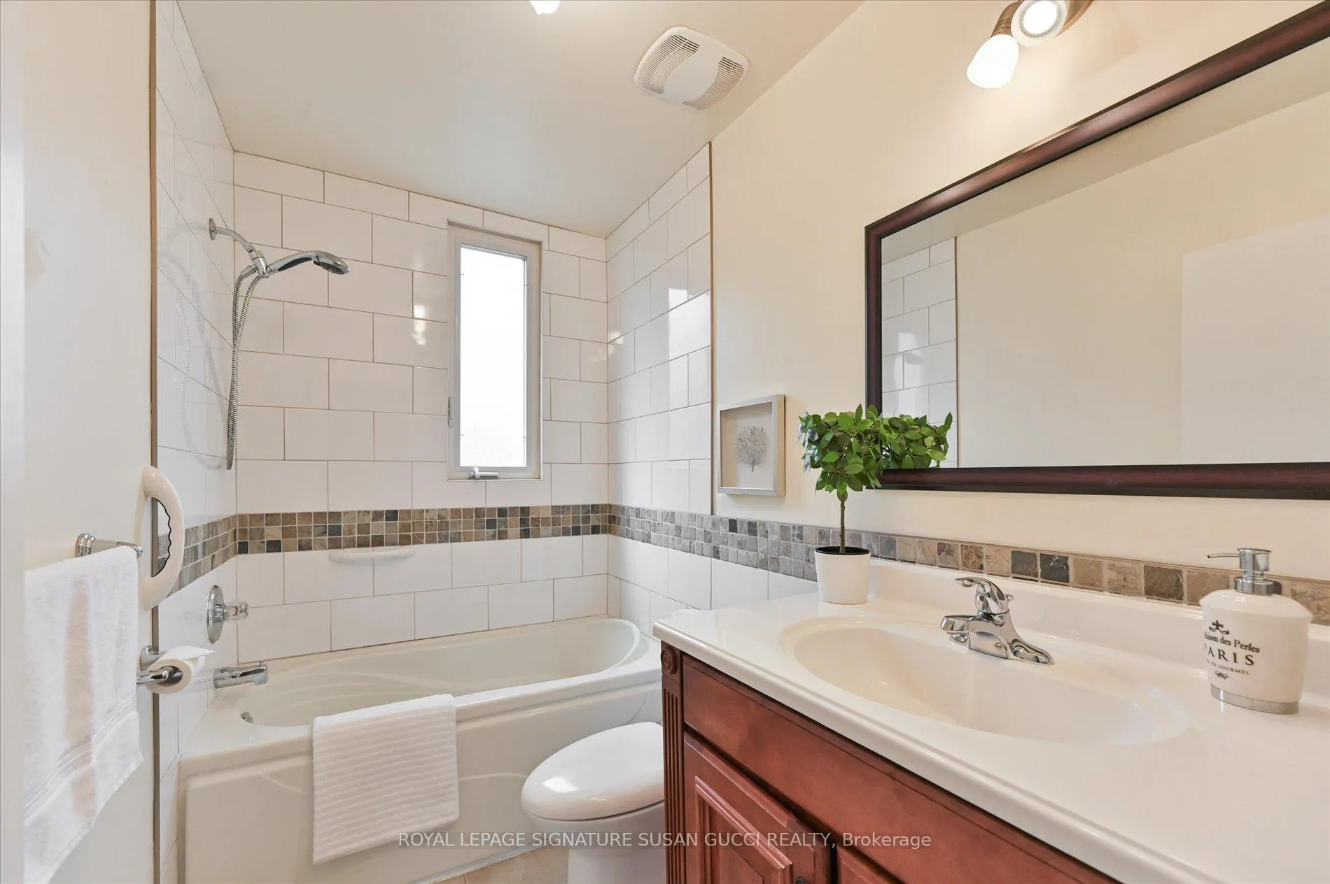 Photo 27 of 104 Dewhurst Boulevard, Toronto, Danforth — HOMEH