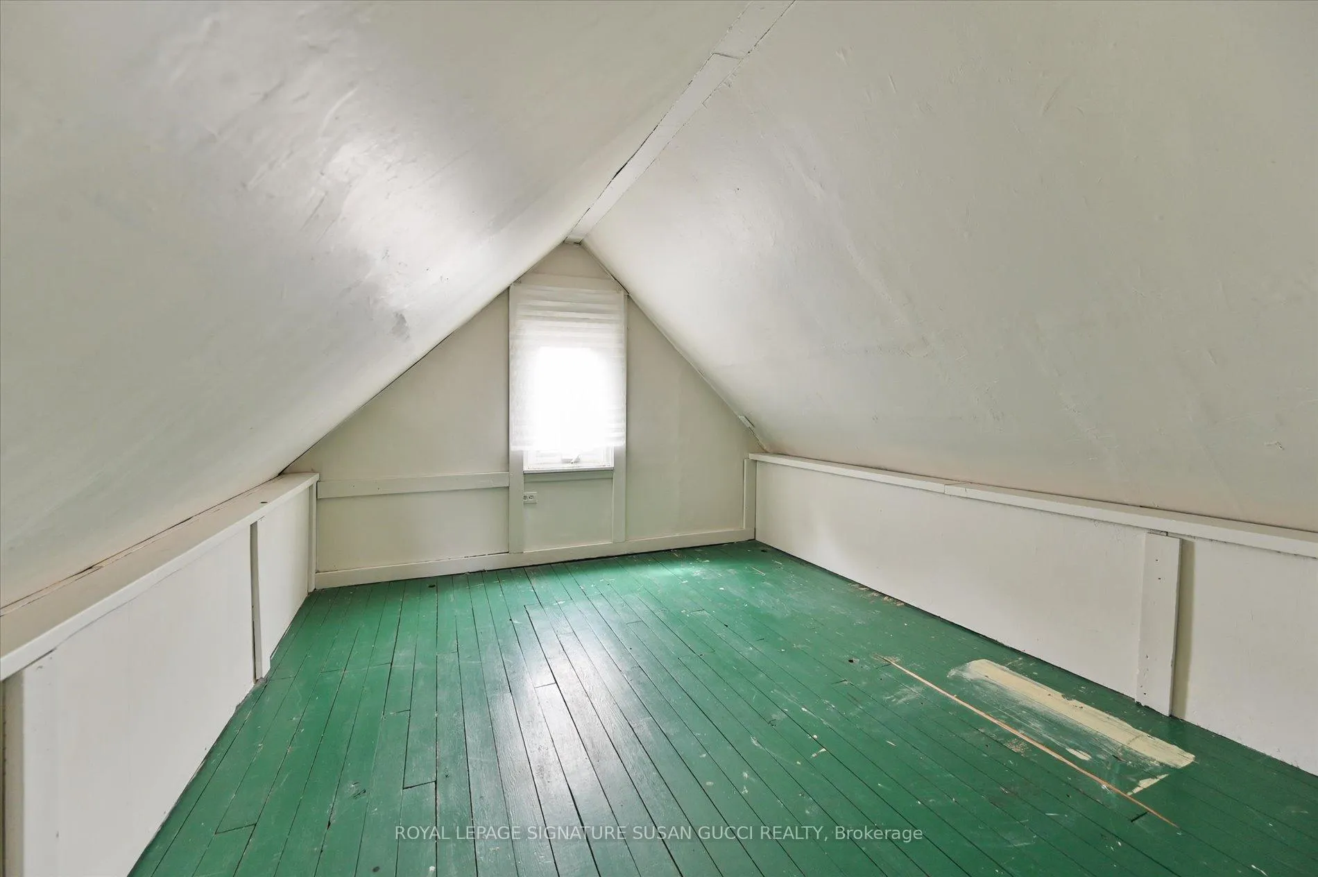 Photo 31 of 104 Dewhurst Boulevard, Toronto, Danforth — HOMEH