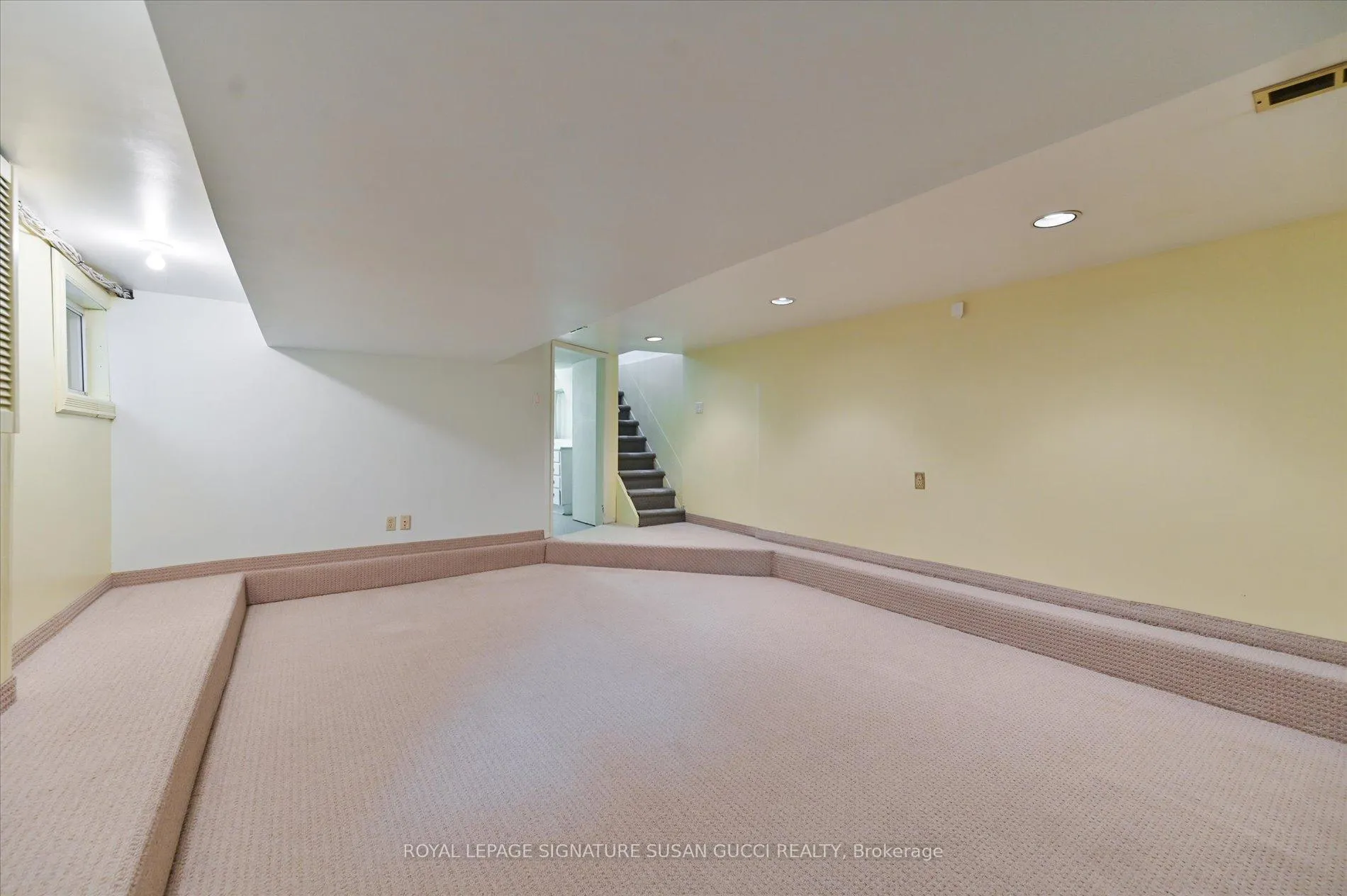Photo 34 of 104 Dewhurst Boulevard, Toronto, Danforth — HOMEH