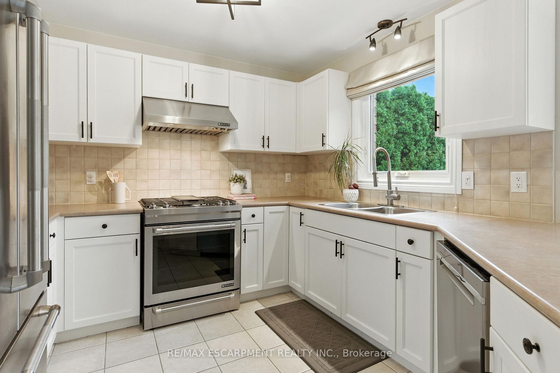 Photo 12 of 56 Sonoma Lane, Hamilton, Fruitland — HOMEH