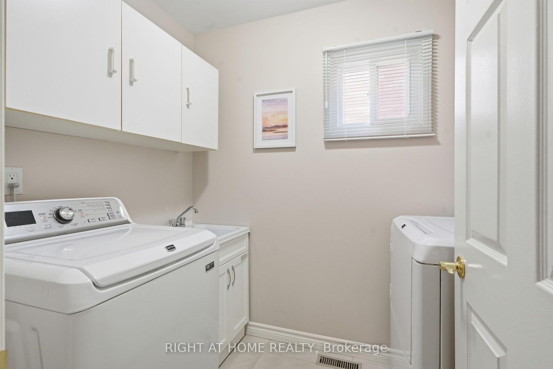 Photo 15 of 5 Wickens Crescent, Ajax, Central West — HOMEH