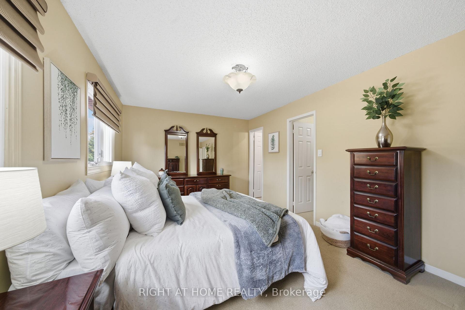 Photo 22 of 5 Wickens Crescent, Ajax, Central West — HOMEH