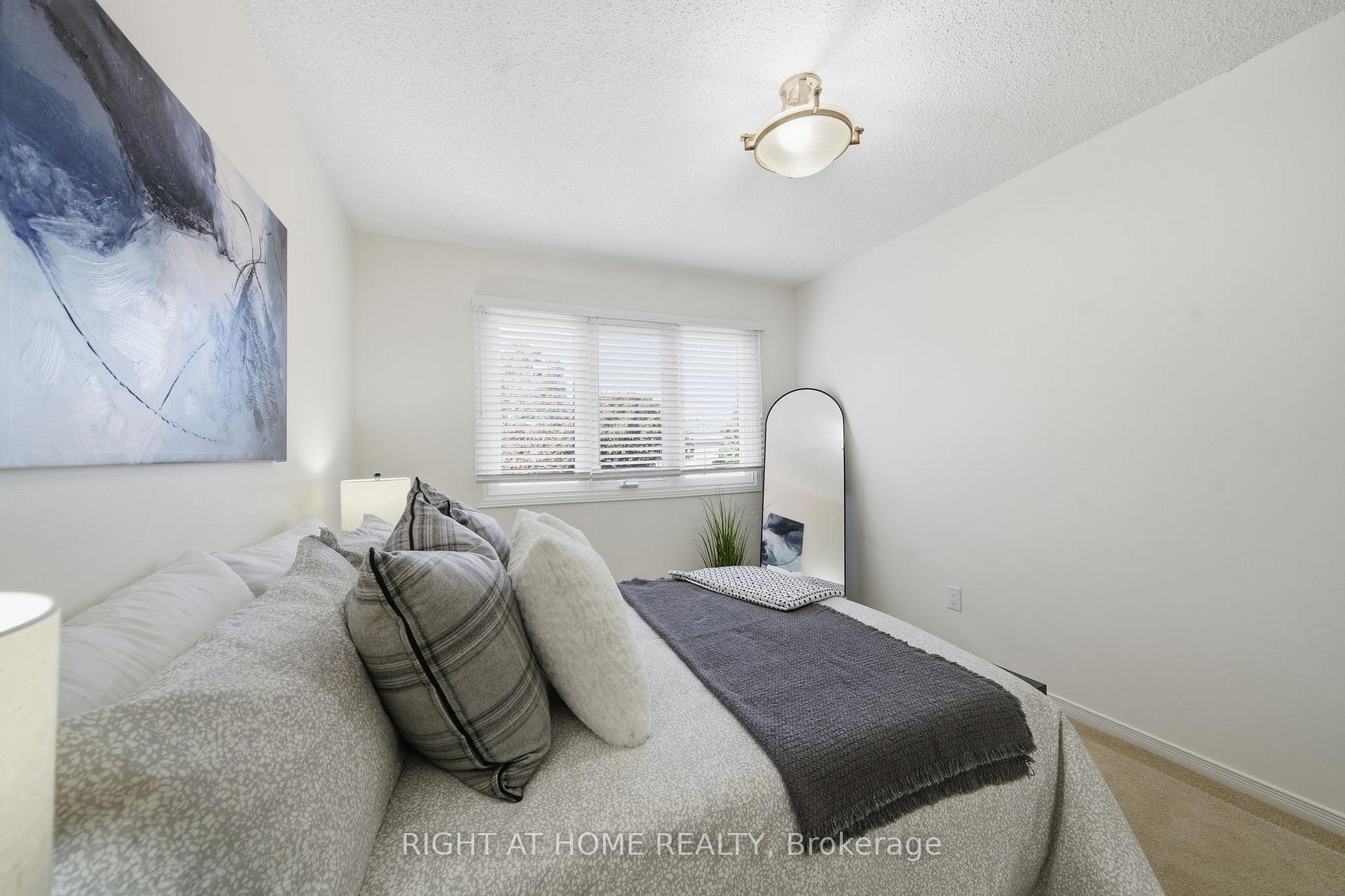 Photo 26 of 5 Wickens Crescent, Ajax, Central West — HOMEH