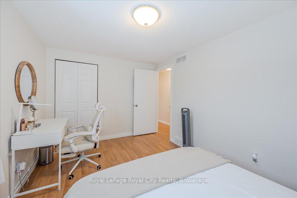 Photo 20 of 145 Kortright Road W, Guelph, Kortright West — HOMEH