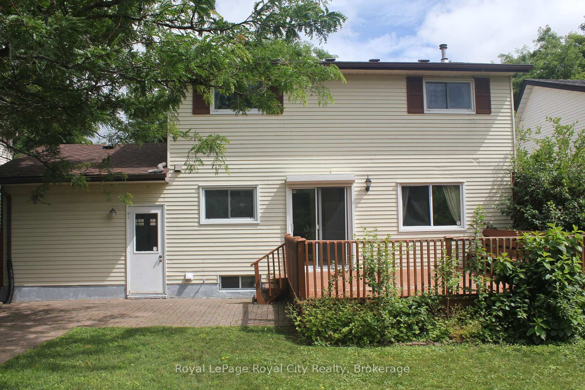 Photo 29 of 145 Kortright Road W, Guelph, Kortright West — HOMEH