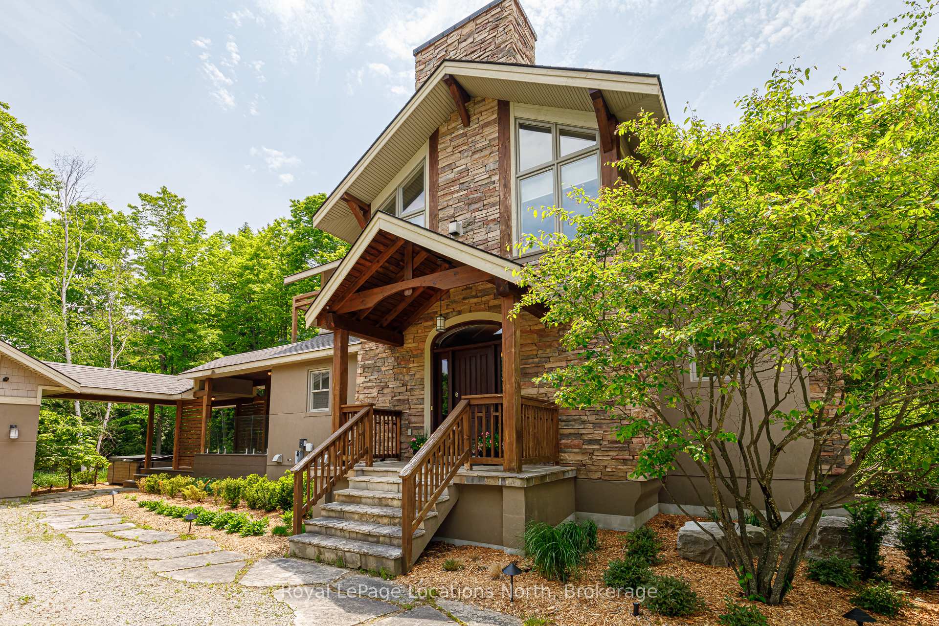 Front of 169 Aspen Way
