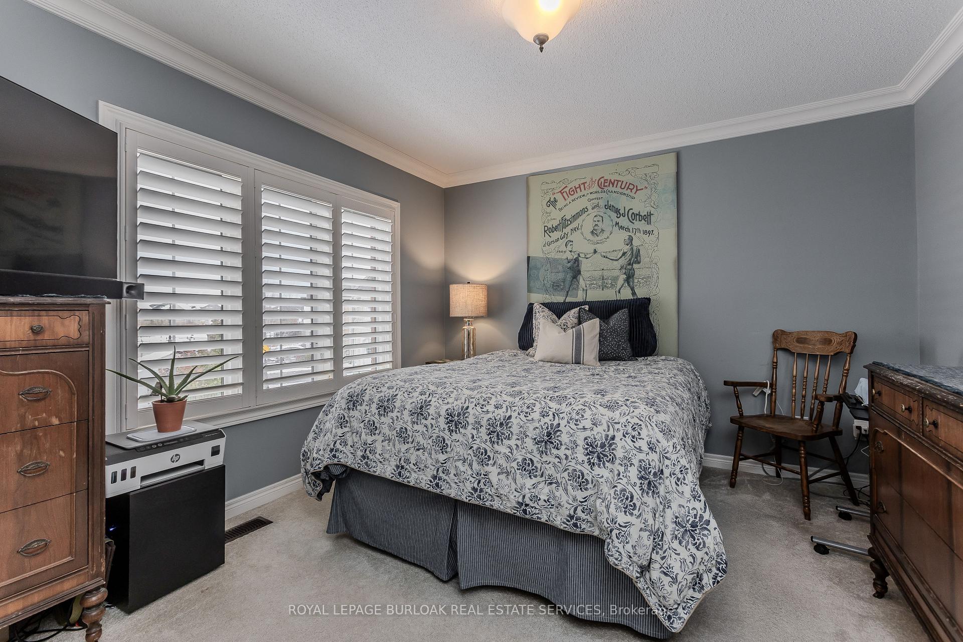 Photo 23 of 50 Attridge Crescent, Hamilton, Waterdown — HOMEH