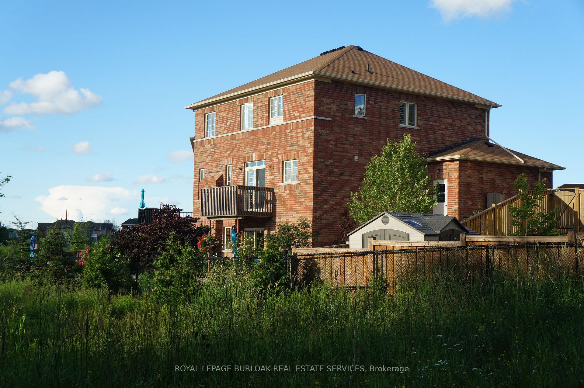 Photo 36 of 50 Attridge Crescent, Hamilton, Waterdown — HOMEH