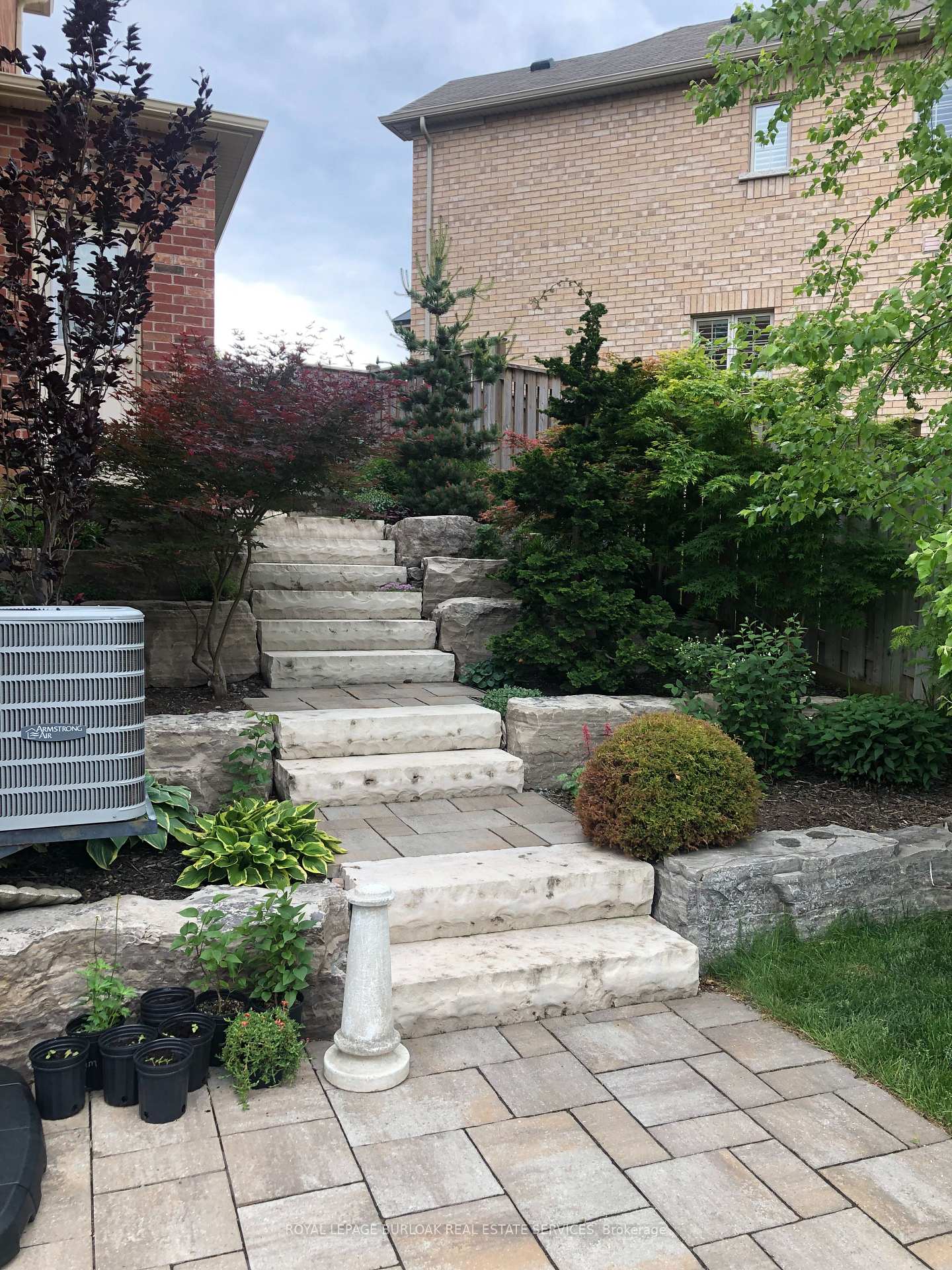 Photo 38 of 50 Attridge Crescent, Hamilton, Waterdown — HOMEH