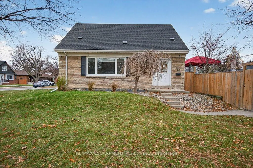 Photo 2 of 52 Sylvia Crescent, Hamilton, Rosedale — HOMEH