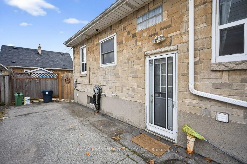 Photo 41 of 52 Sylvia Crescent, Hamilton, Rosedale — HOMEH