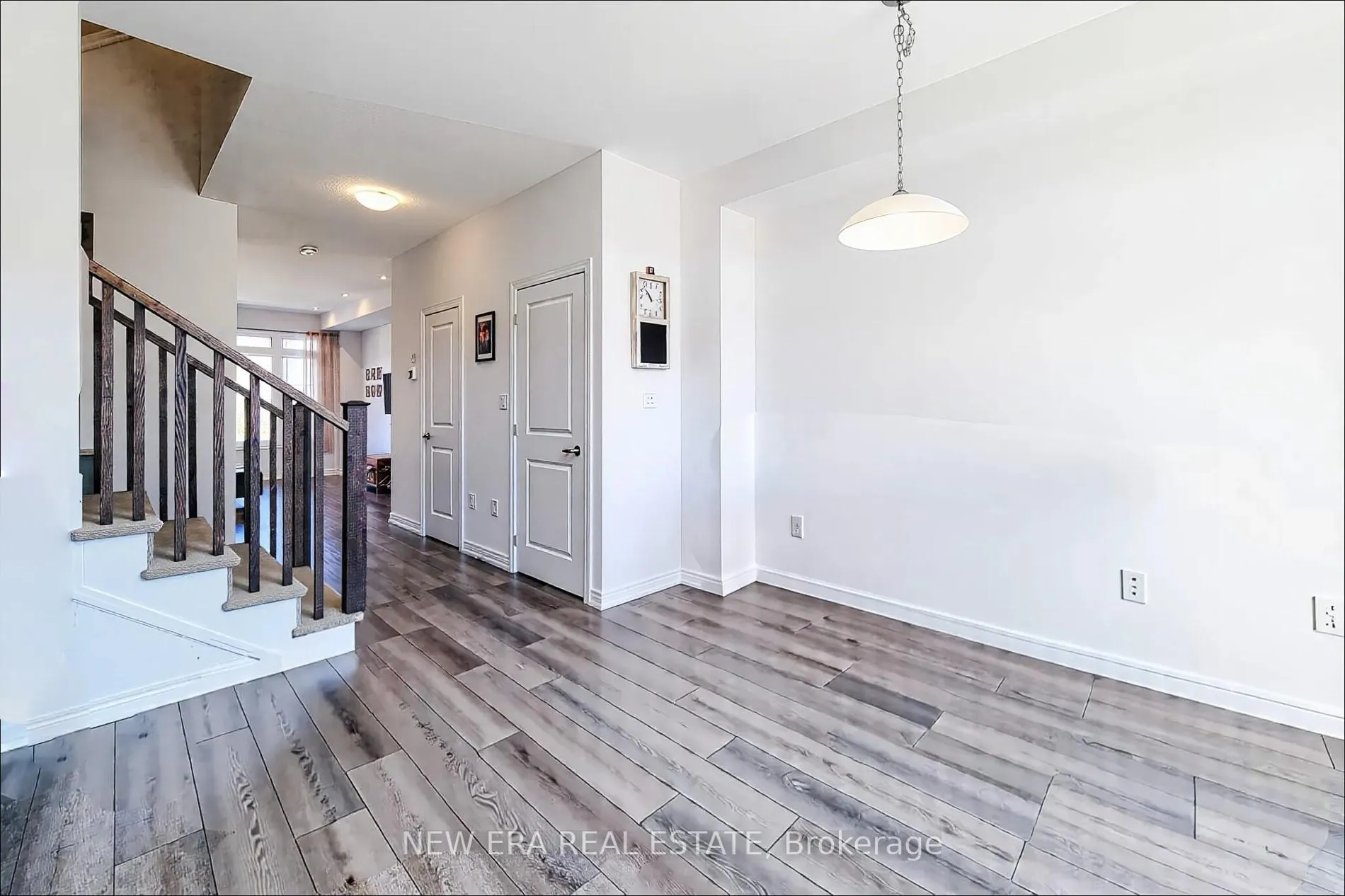 Photo 12 of Unit 60, 120 Court Drive, Brant, Paris — HOMEH