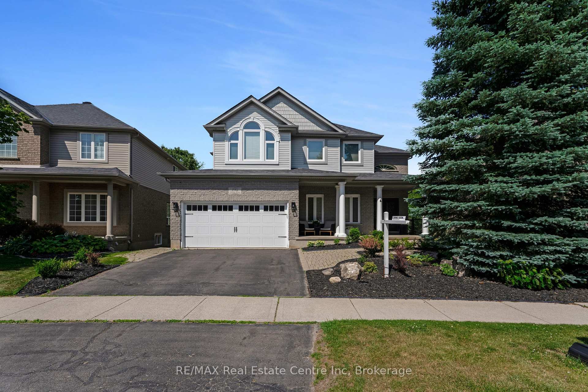 Front of 296 Farley Drive S