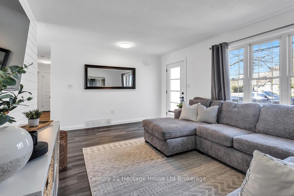 Photo 3 of 163 Caverly Road, Aylmer — HOMEH