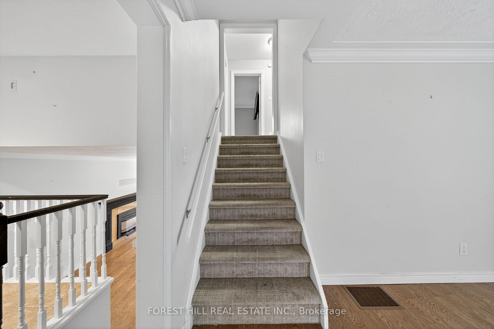 Photo 7 of 233 Rose Street, Barrie, Wellington — HOMEH