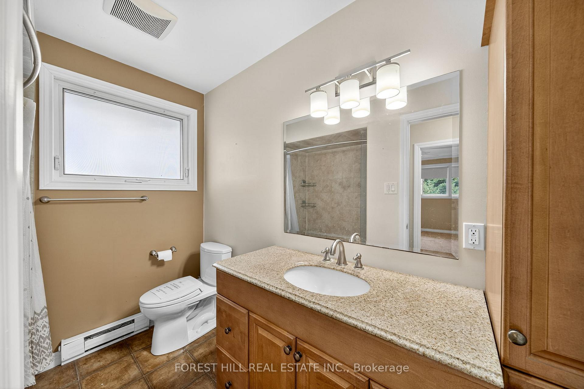 Photo 12 of 233 Rose Street, Barrie, Wellington — HOMEH