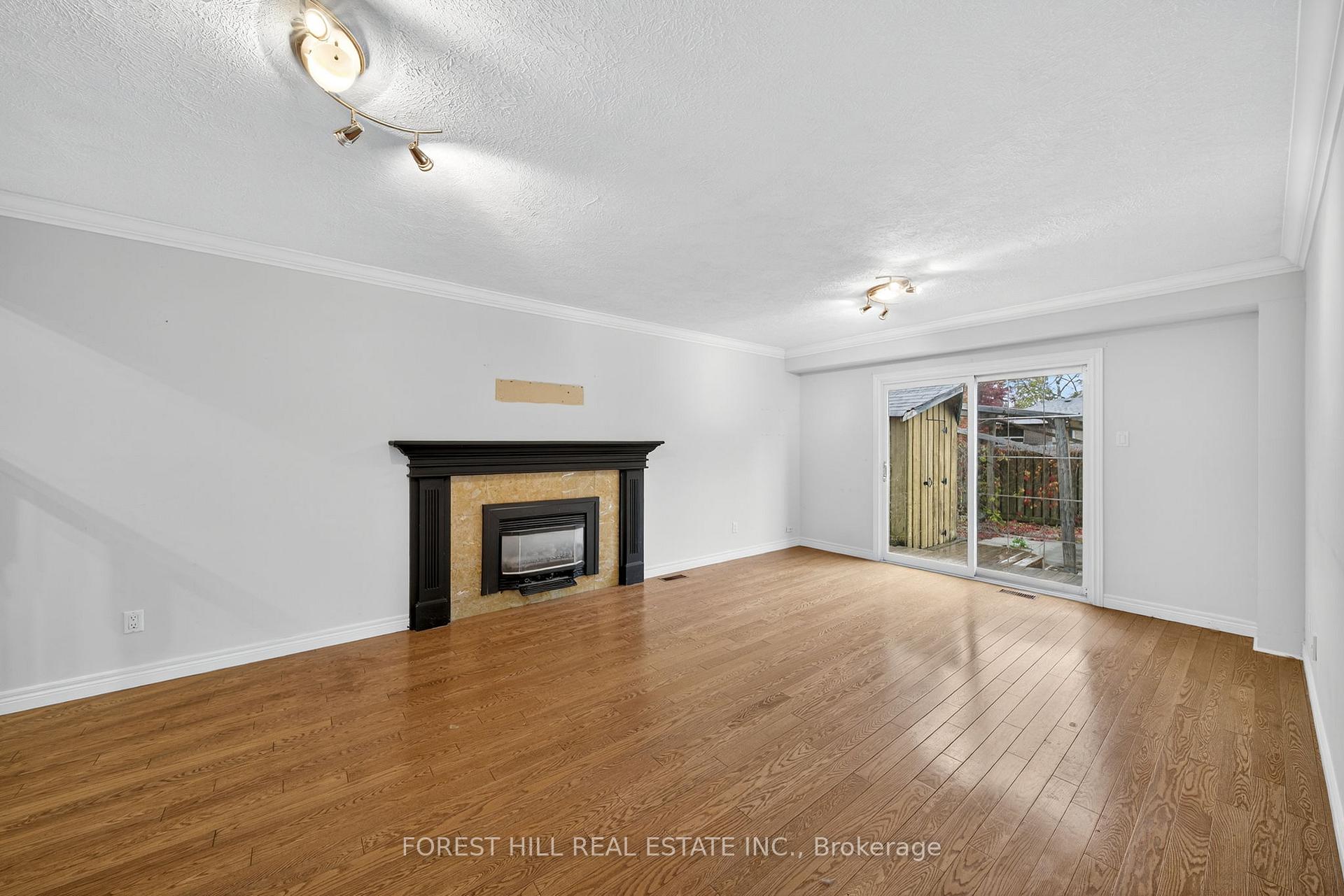 Photo 21 of 233 Rose Street, Barrie, Wellington — HOMEH